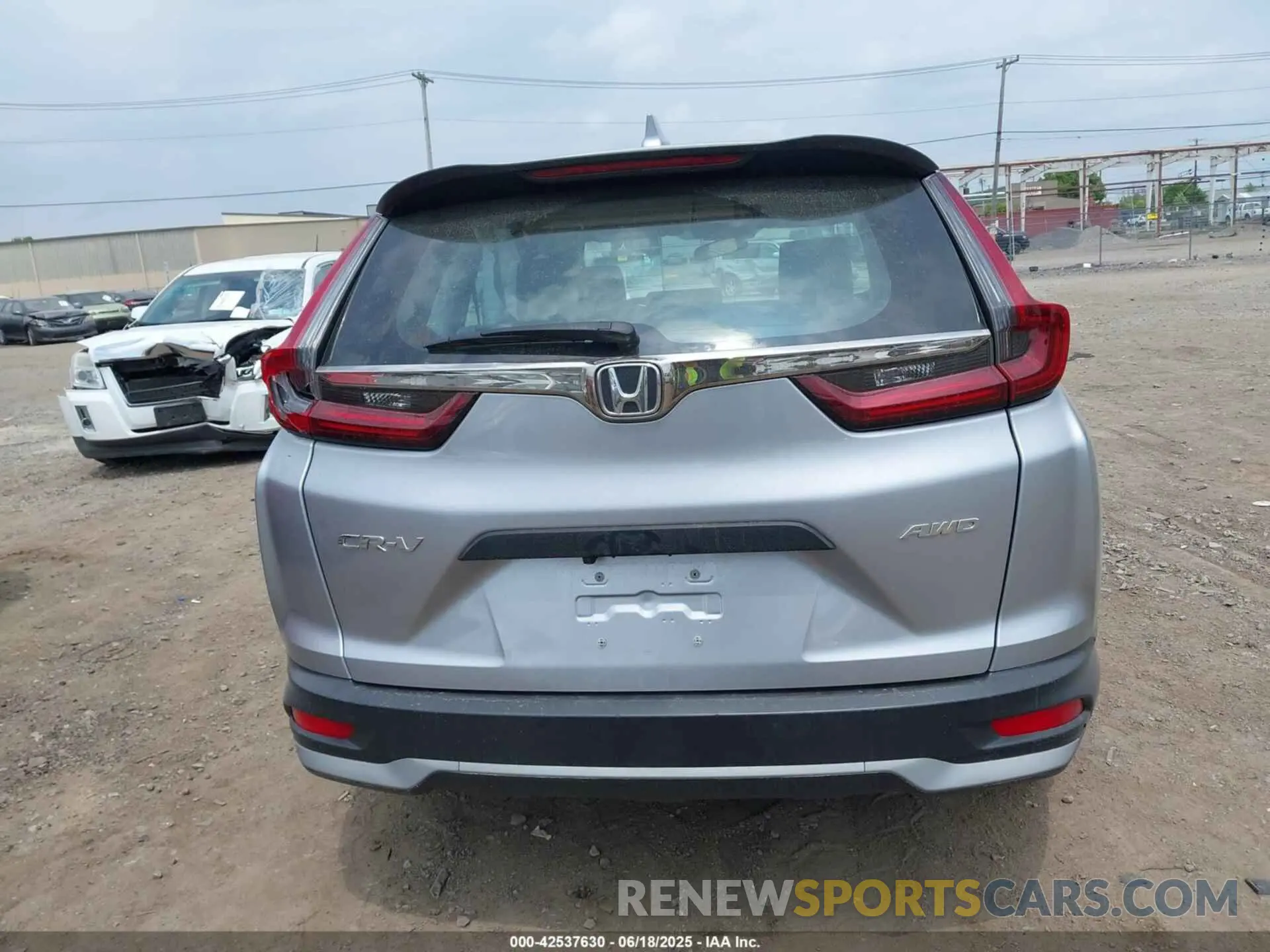 16 Photograph of a damaged car 2HKRW2H29LH636107 HONDA CR-V 2020
