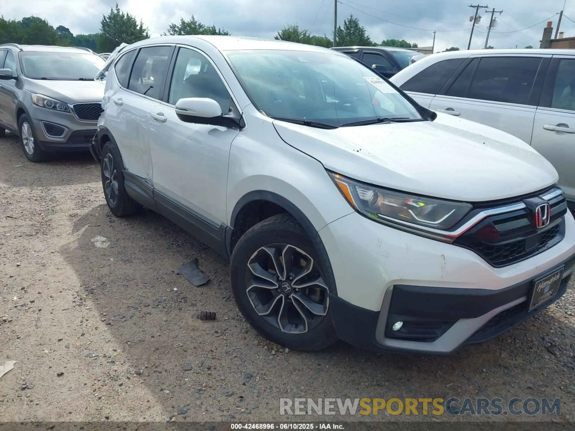 1 Photograph of a damaged car 2HKRW2H52LH689953 HONDA CR-V 2020