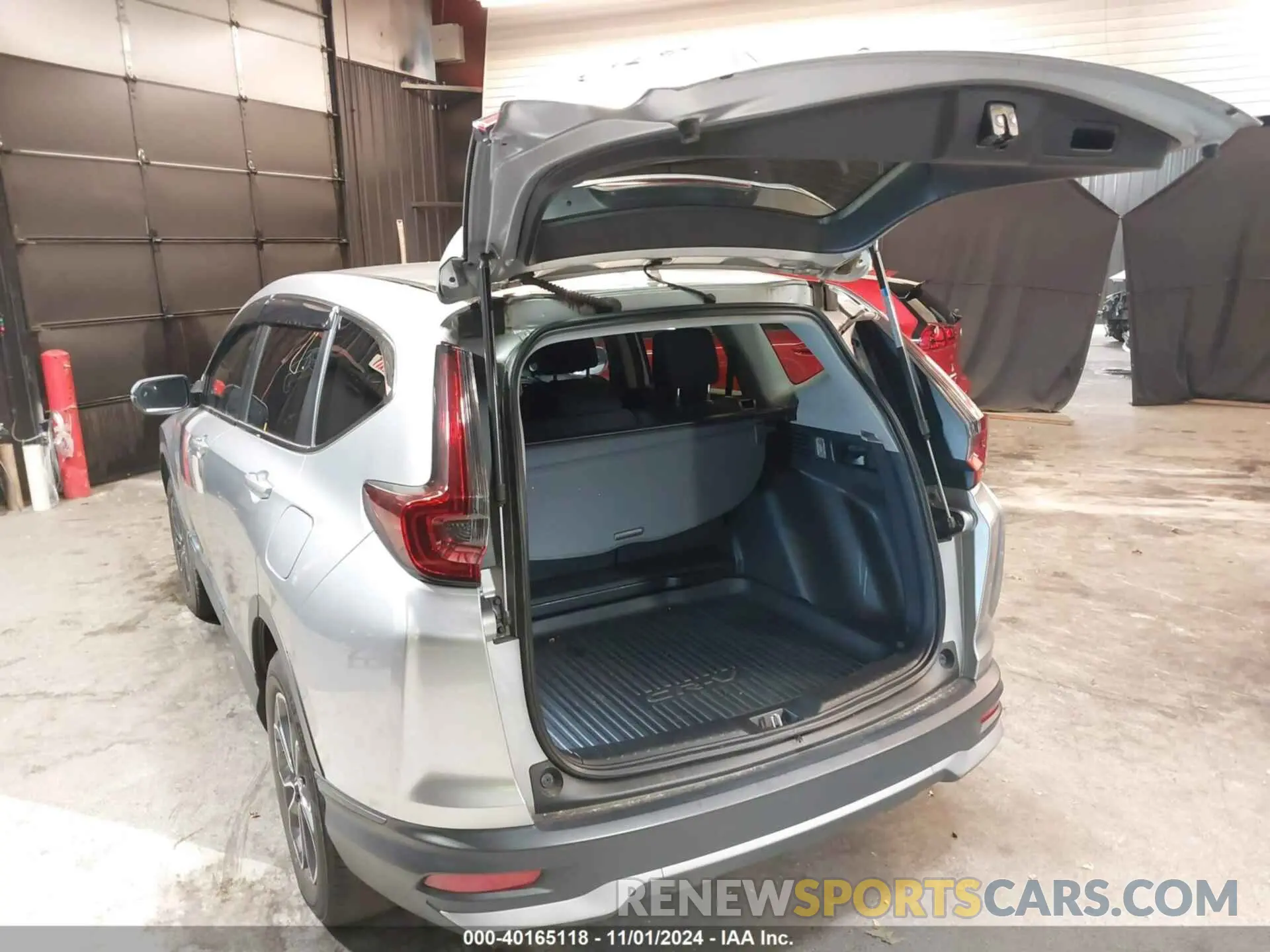 3 Photograph of a damaged car 2HKRW2H52LH695512 HONDA CR-V 2020