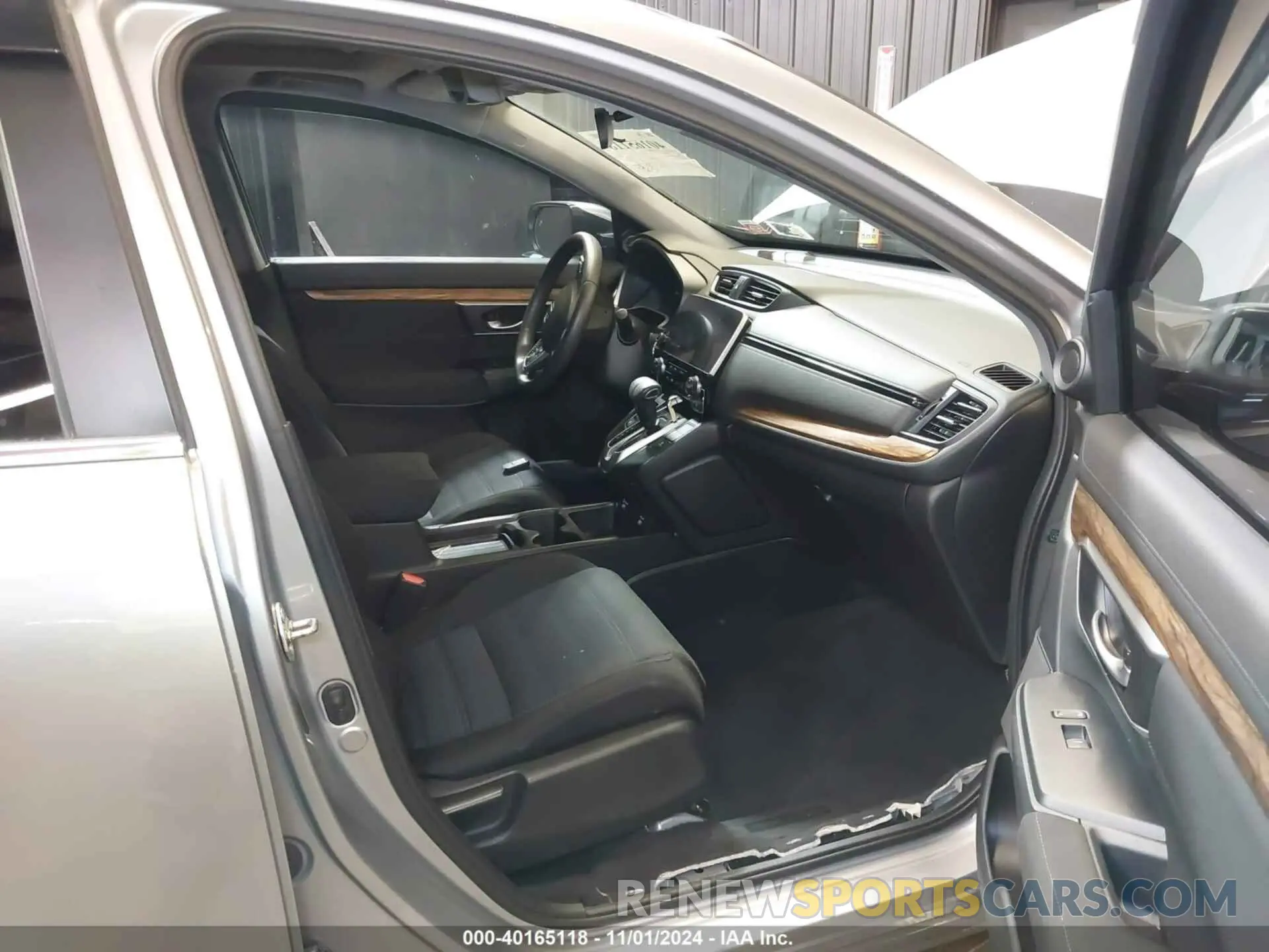 5 Photograph of a damaged car 2HKRW2H52LH695512 HONDA CR-V 2020