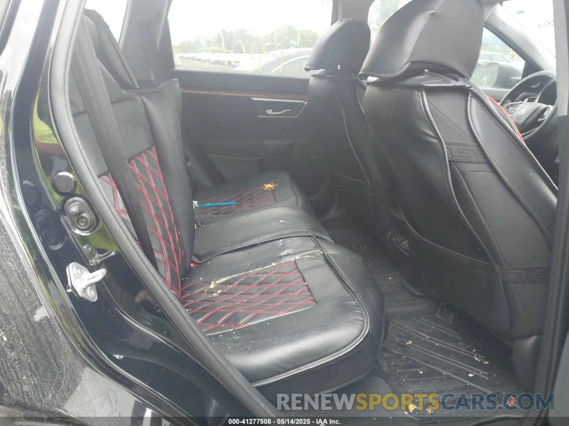 8 Photograph of a damaged car 2HKRW2H53LH661224 HONDA CR-V 2020