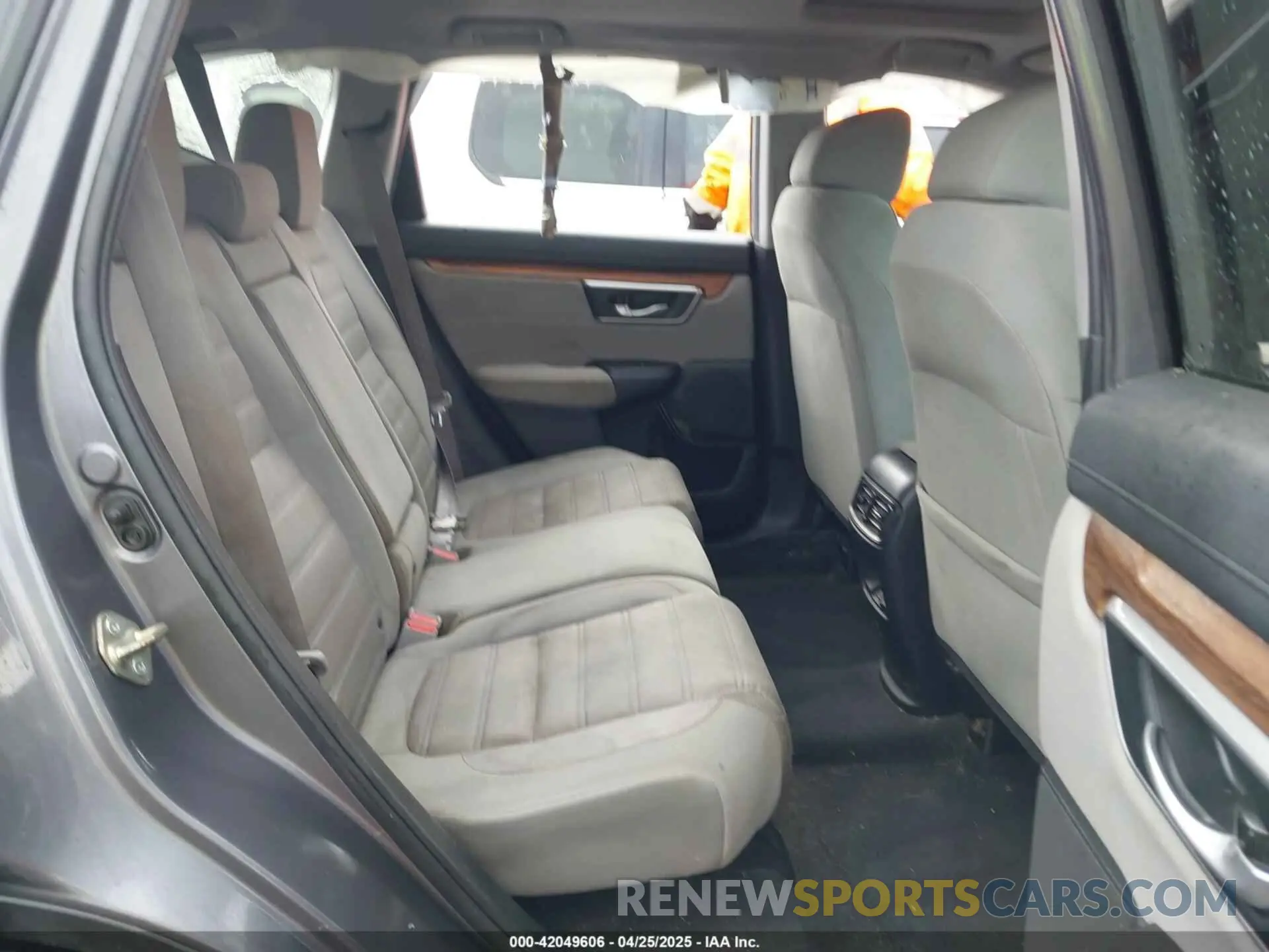 8 Photograph of a damaged car 2HKRW2H56LH650301 HONDA CR-V 2020