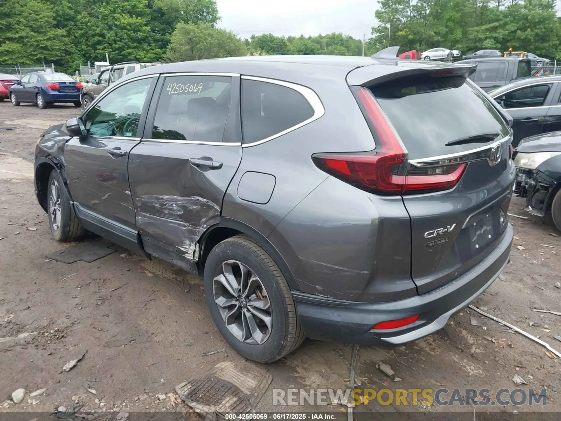 3 Photograph of a damaged car 2HKRW2H57LH635998 HONDA CR-V 2020