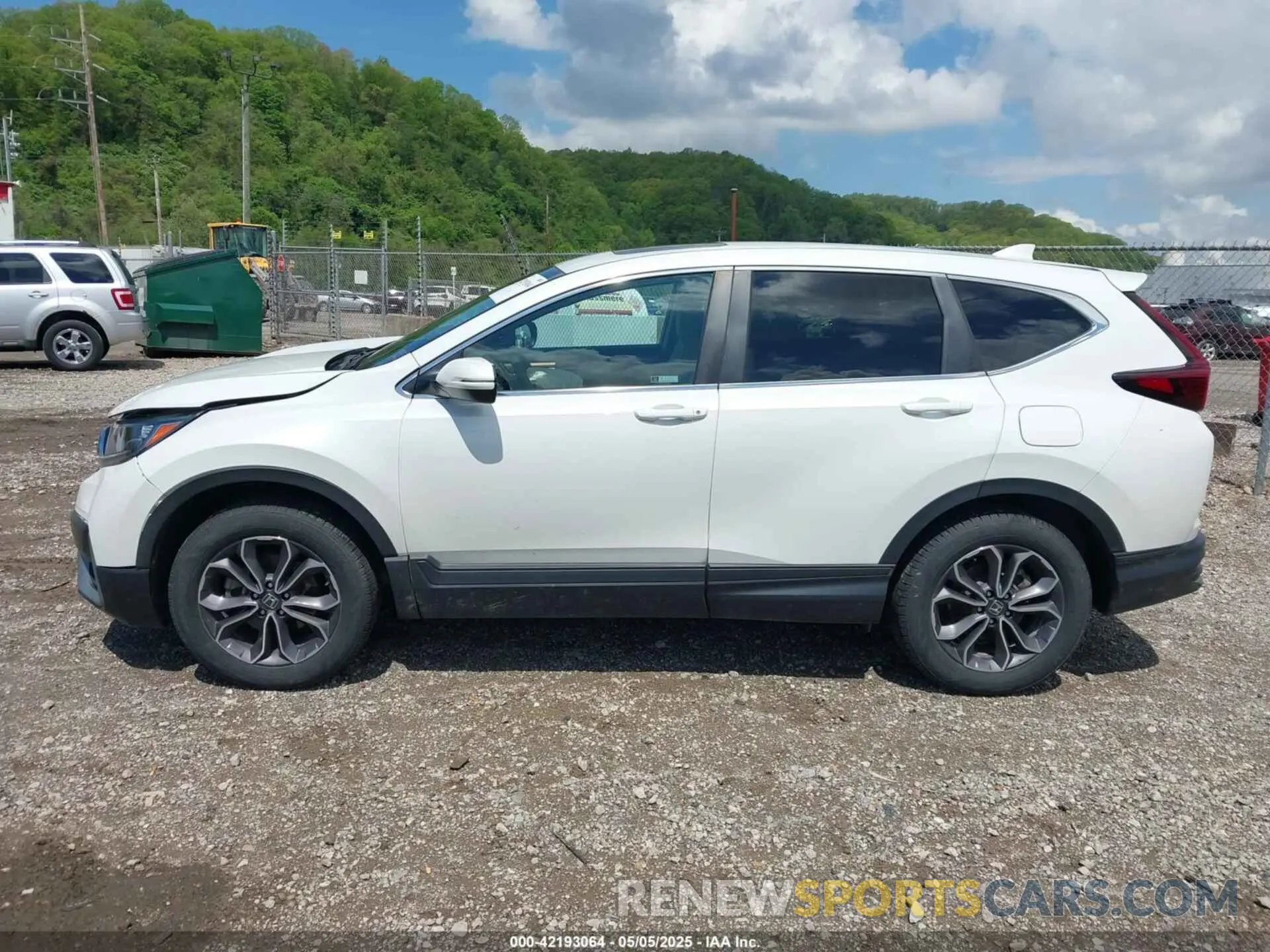 14 Photograph of a damaged car 2HKRW2H57LH645401 HONDA CR-V 2020