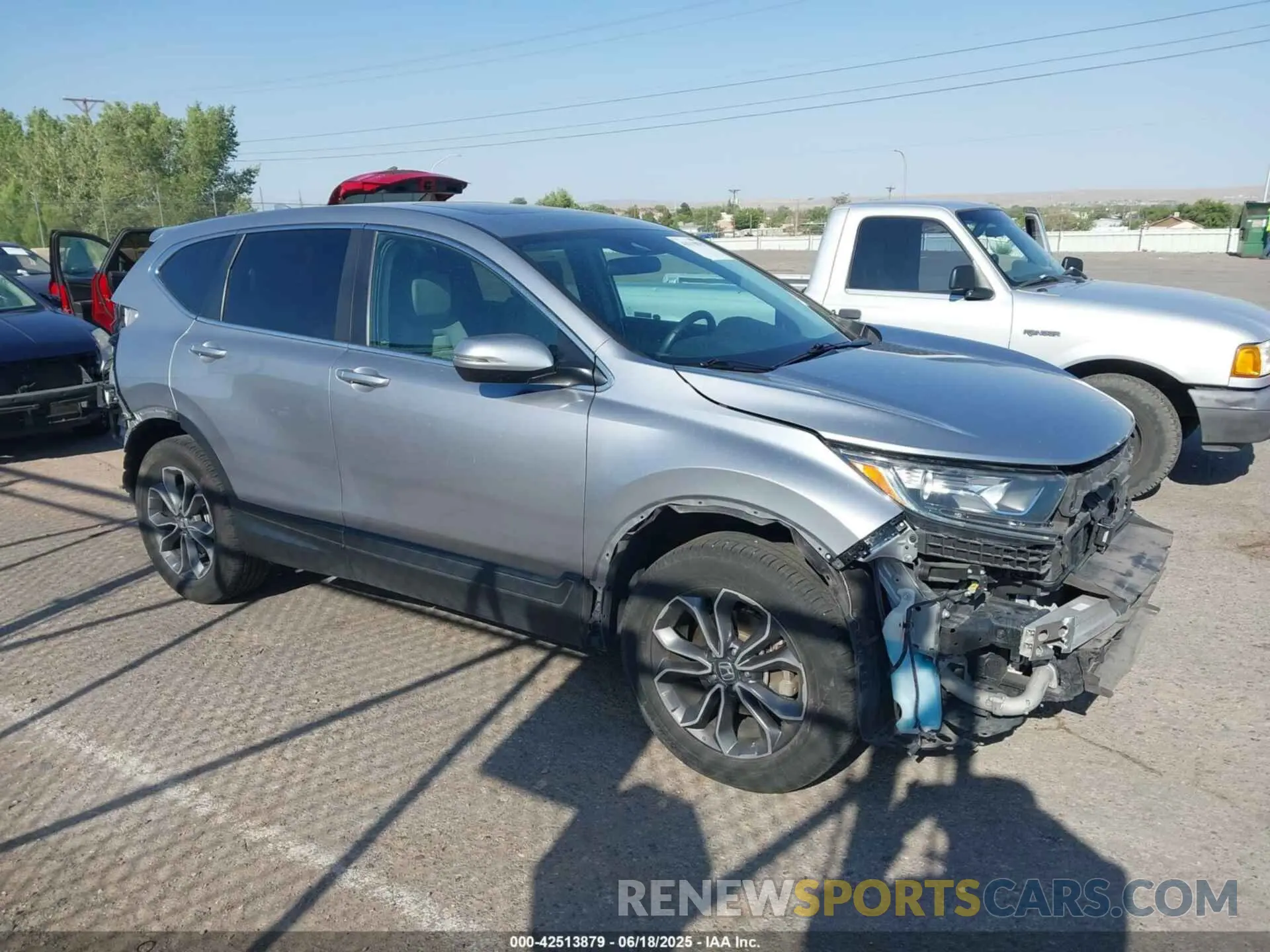 14 Photograph of a damaged car 2HKRW2H58LH664944 HONDA CR-V 2020