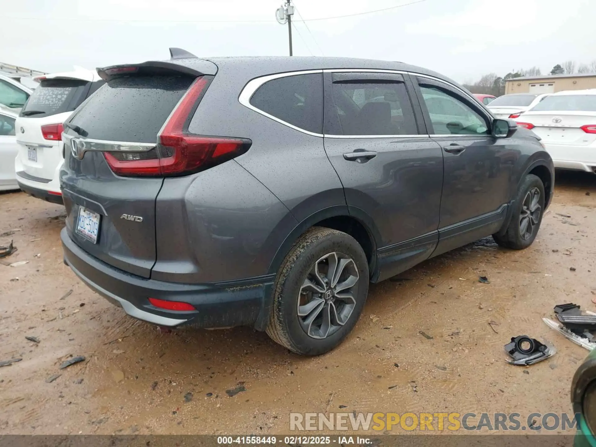 4 Photograph of a damaged car 2HKRW2H86LH699220 HONDA CR-V 2020