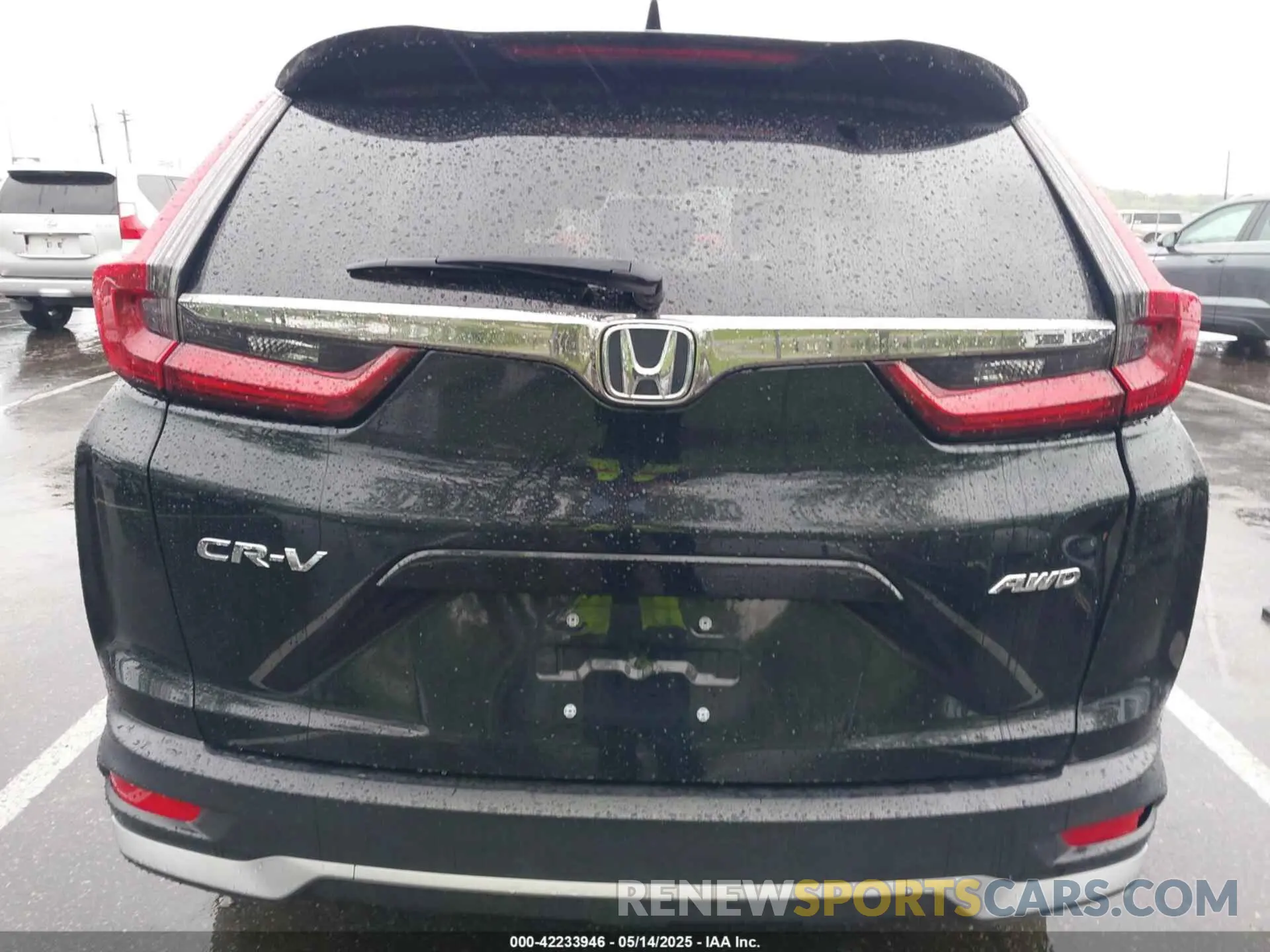16 Photograph of a damaged car 2HKRW2H88LH687151 HONDA CR-V 2020