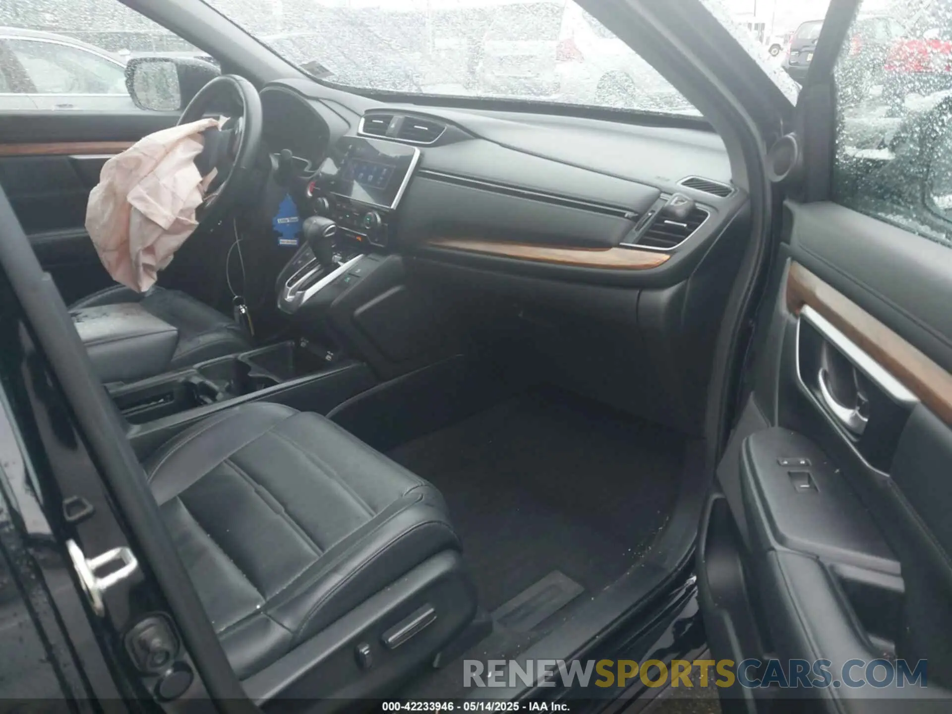 5 Photograph of a damaged car 2HKRW2H88LH687151 HONDA CR-V 2020