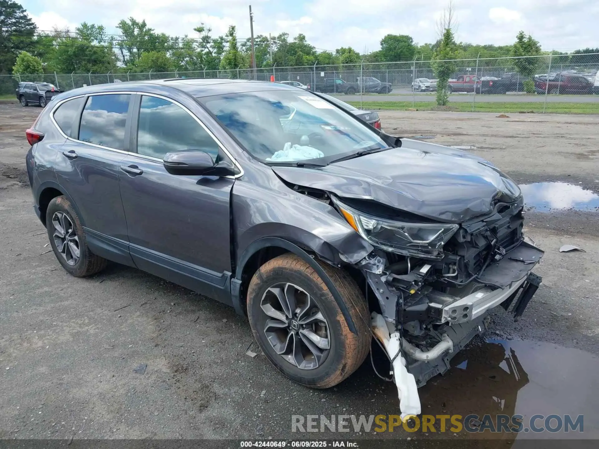 1 Photograph of a damaged car 2HKRW2H89LH664123 HONDA CR-V 2020