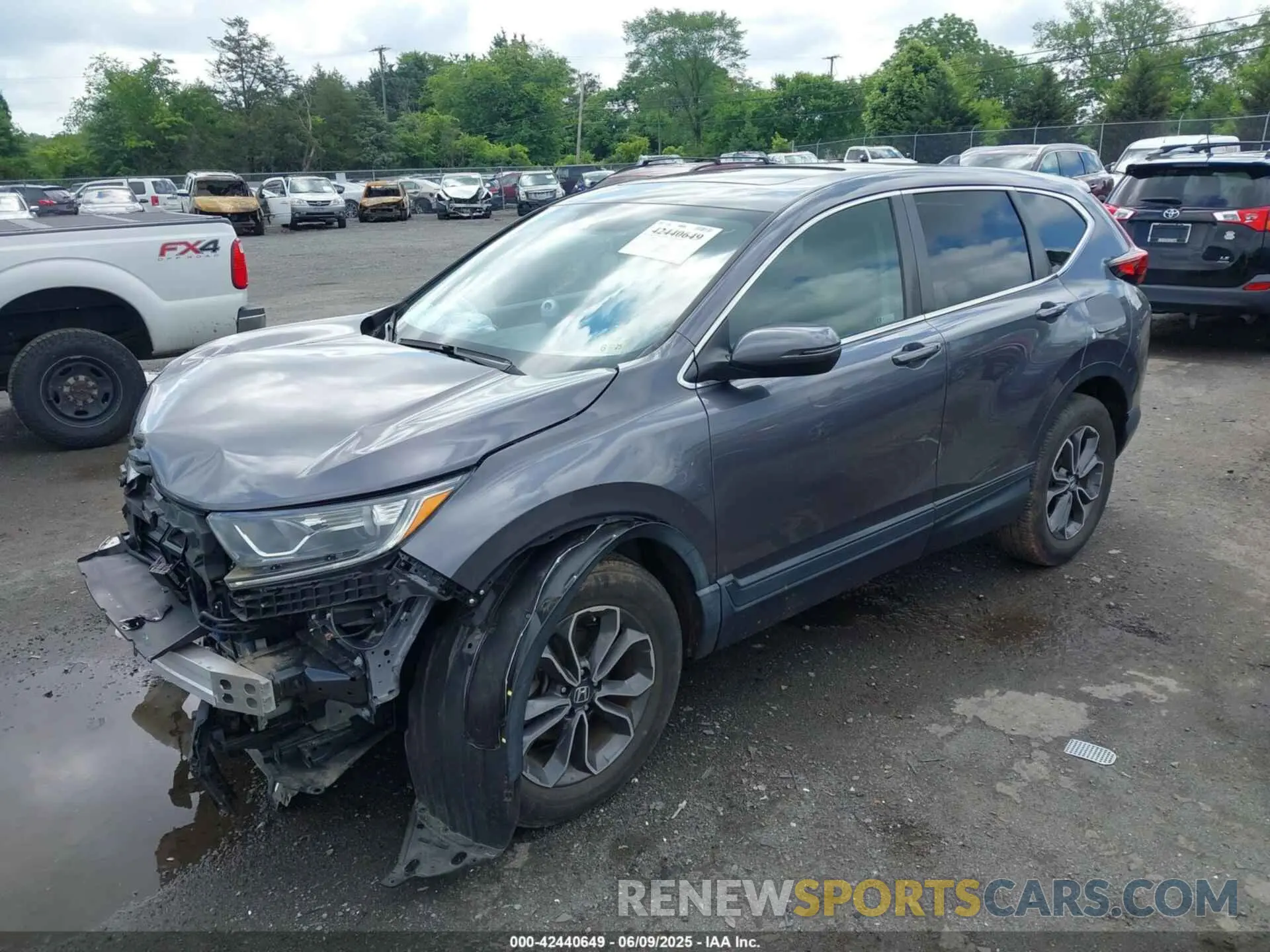 2 Photograph of a damaged car 2HKRW2H89LH664123 HONDA CR-V 2020