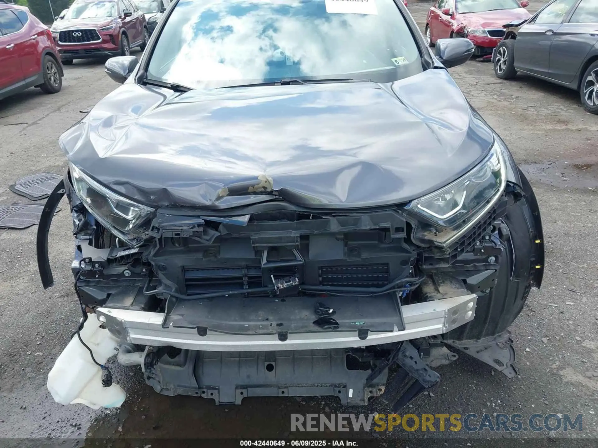 6 Photograph of a damaged car 2HKRW2H89LH664123 HONDA CR-V 2020