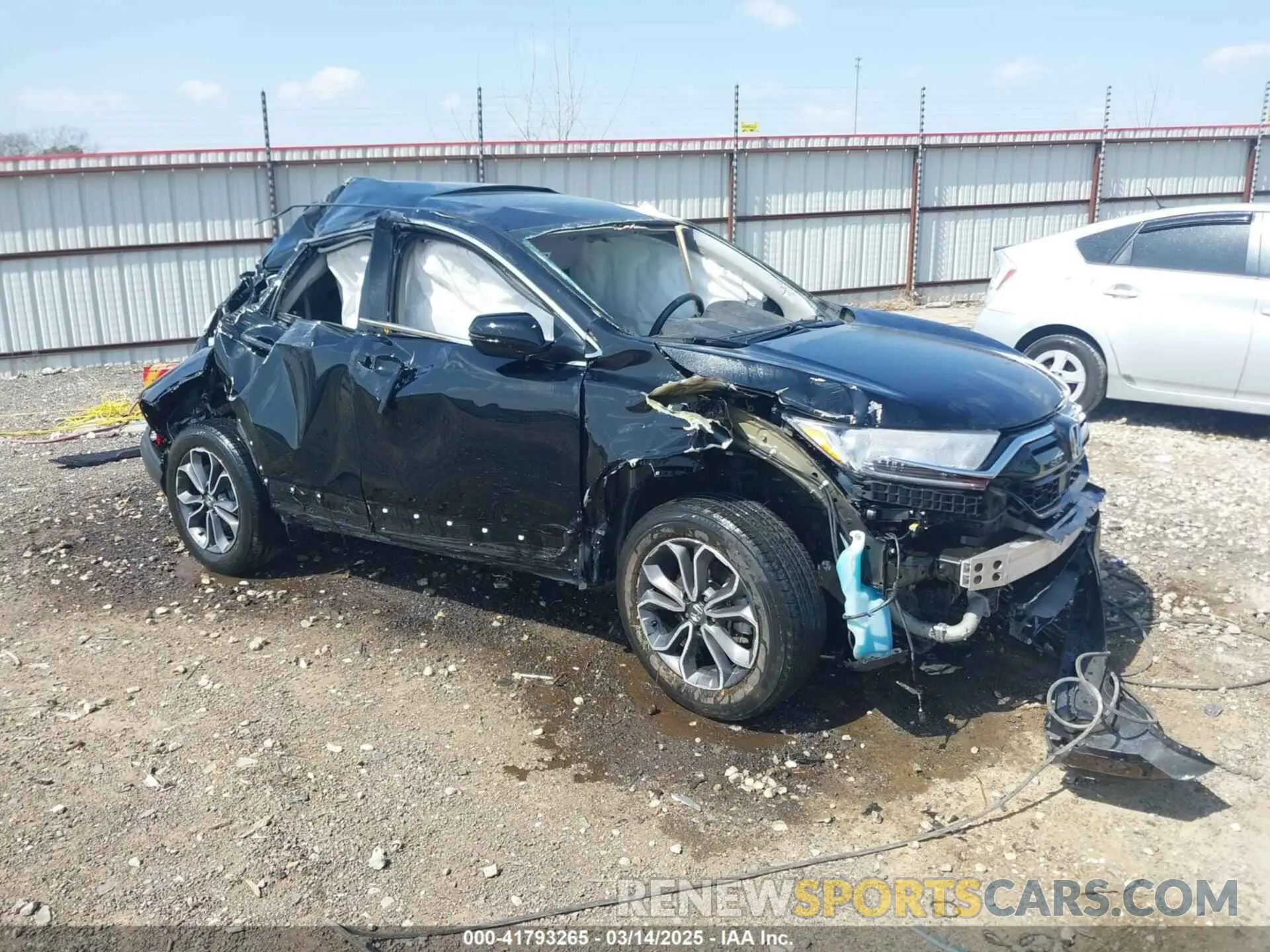 1 Photograph of a damaged car 2HKRW2H89LH696263 HONDA CR-V 2020