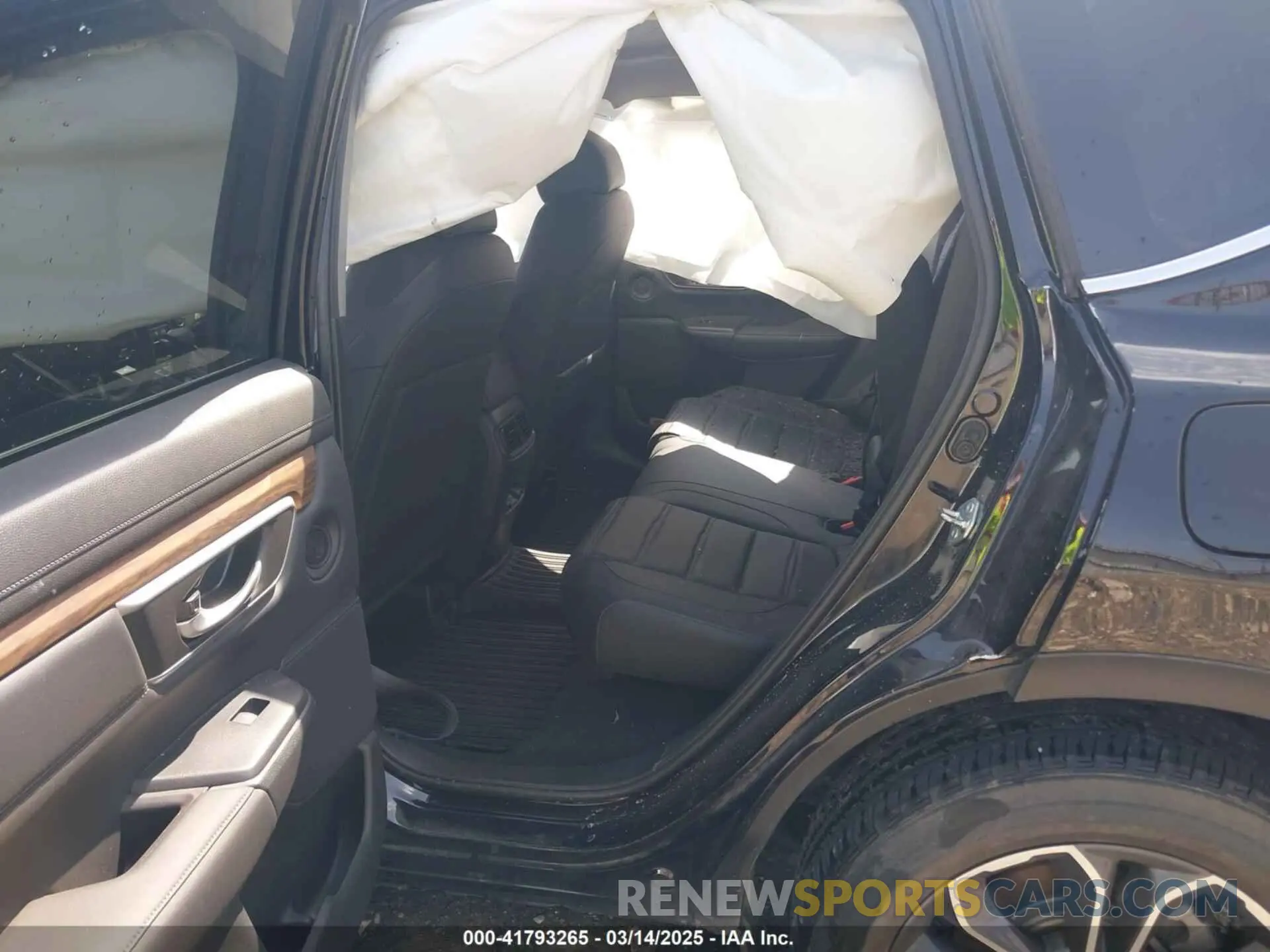 8 Photograph of a damaged car 2HKRW2H89LH696263 HONDA CR-V 2020