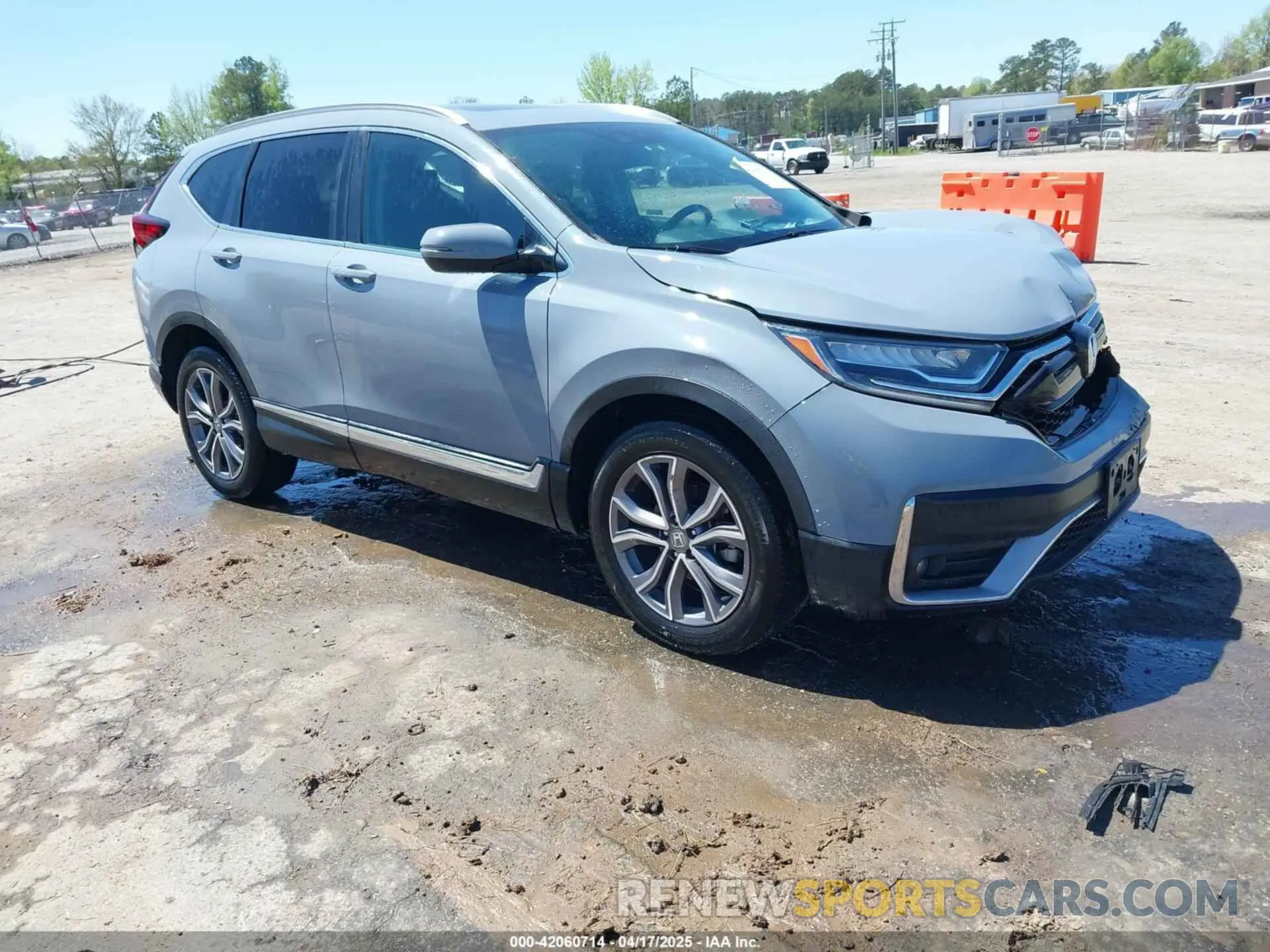 1 Photograph of a damaged car 2HKRW2H90LH608435 HONDA CR-V 2020