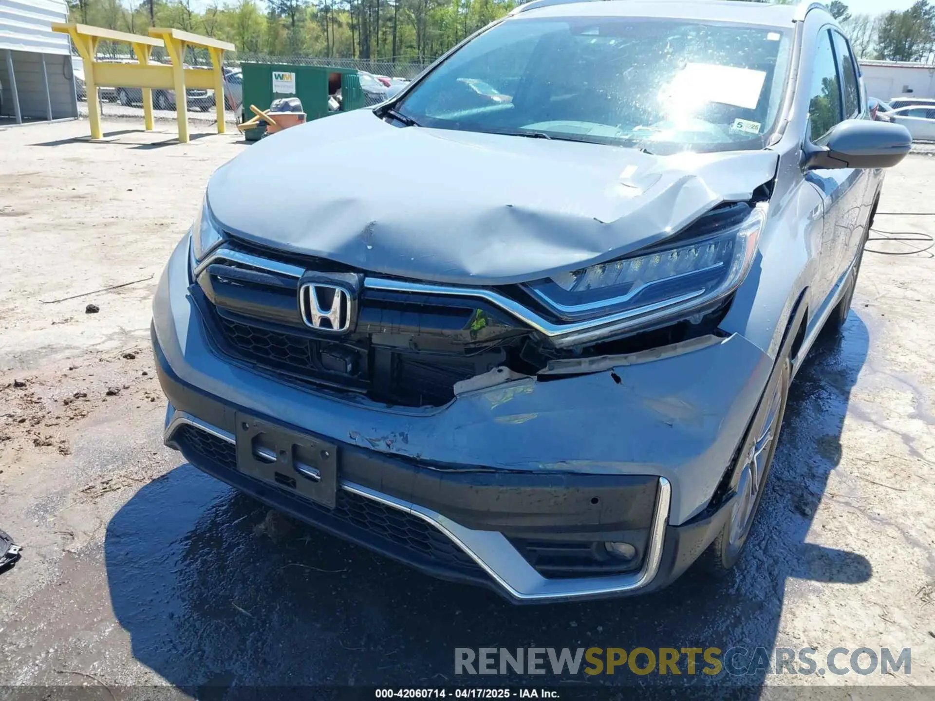 6 Photograph of a damaged car 2HKRW2H90LH608435 HONDA CR-V 2020