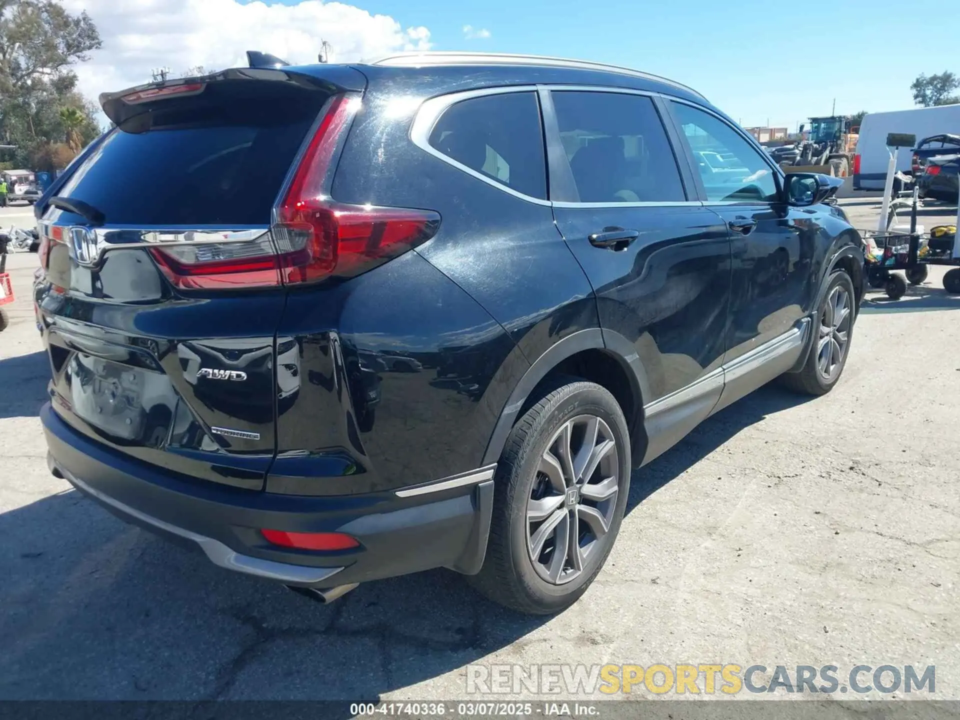 4 Photograph of a damaged car 2HKRW2H94LH653538 HONDA CR-V 2020