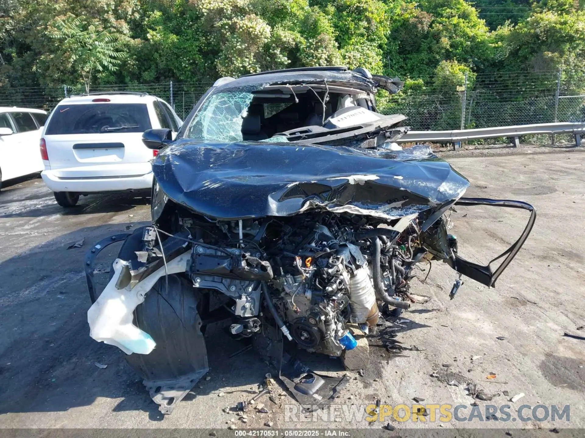 11 Photograph of a damaged car 2HKRW2H97LH675243 HONDA CR-V 2020