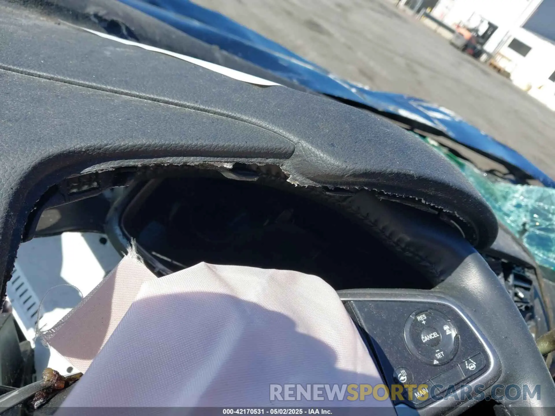 14 Photograph of a damaged car 2HKRW2H97LH675243 HONDA CR-V 2020