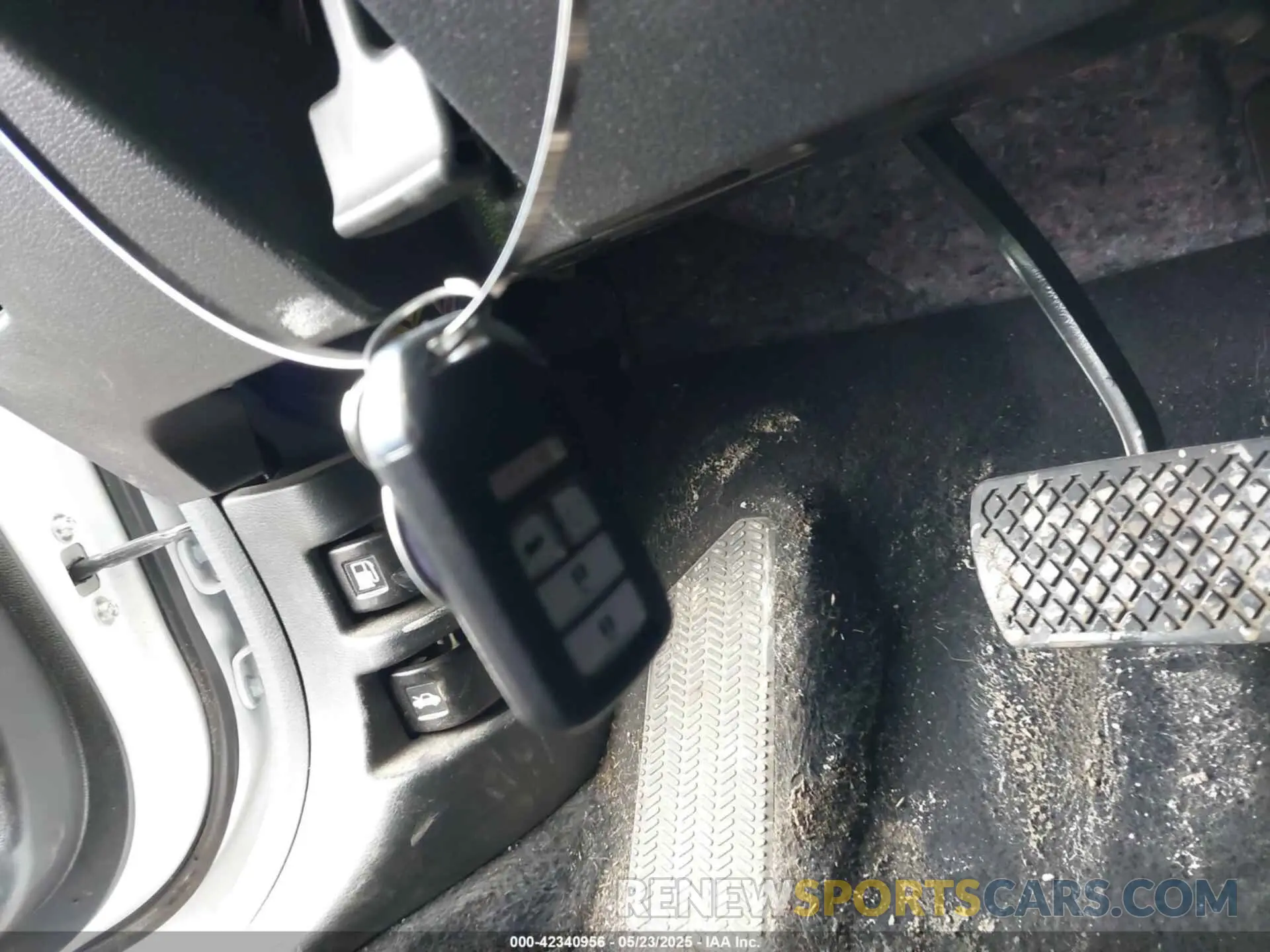11 Фотография поврежденного автомобиля 2HKRW2H97LH676151 HONDA CR-V 2020
