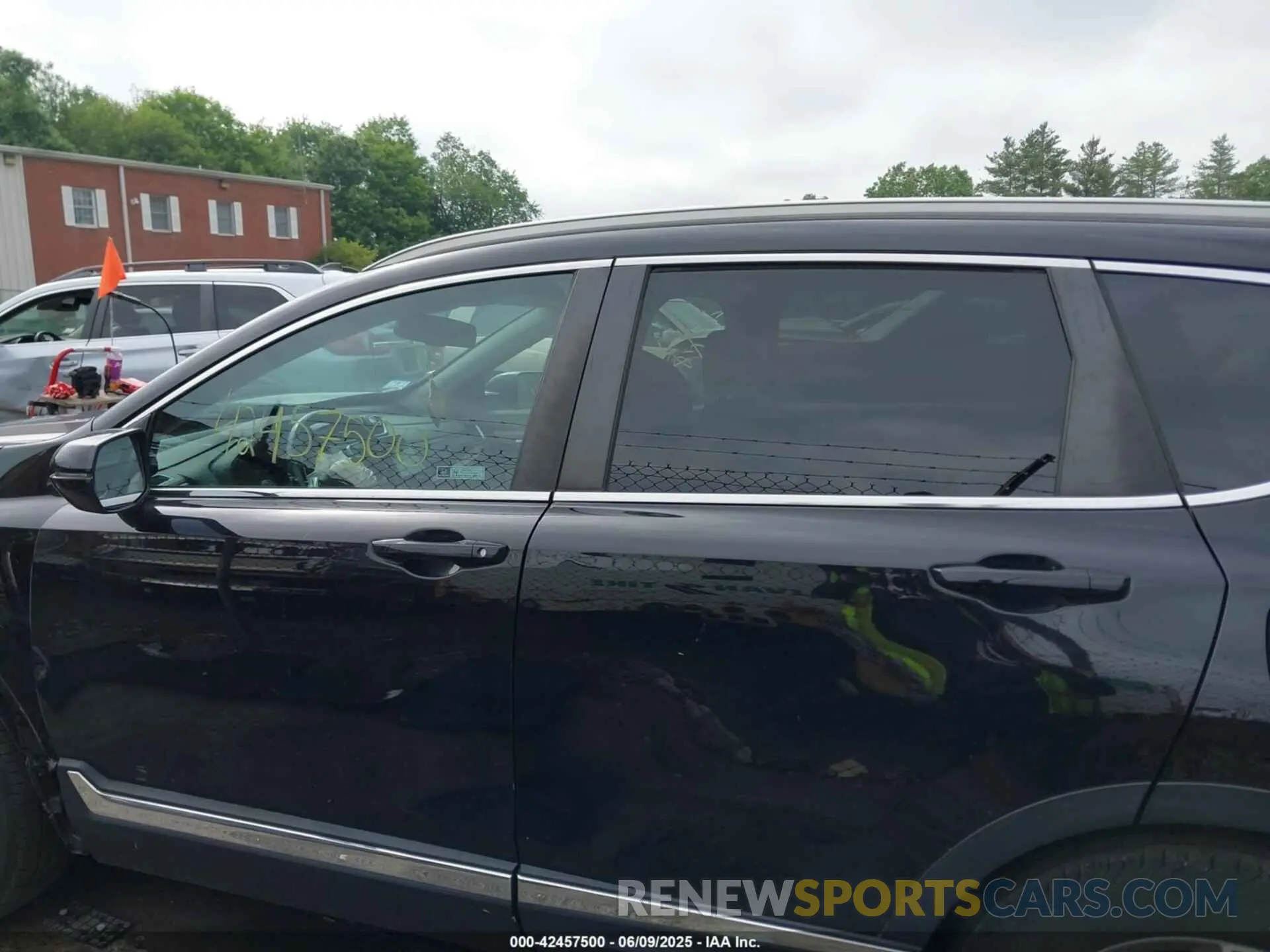 14 Photograph of a damaged car 2HKRW2H9XLH630197 HONDA CR-V 2020
