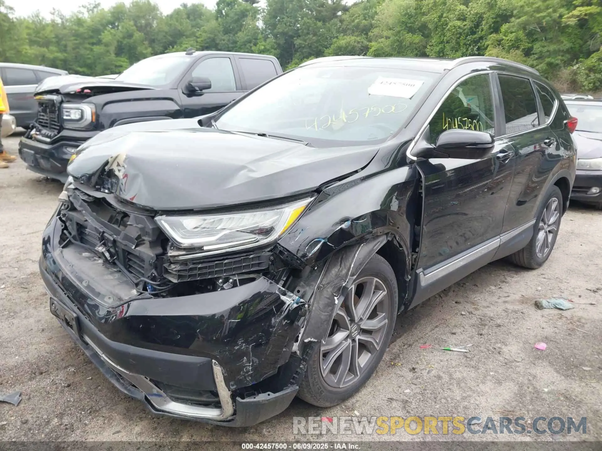 2 Photograph of a damaged car 2HKRW2H9XLH630197 HONDA CR-V 2020