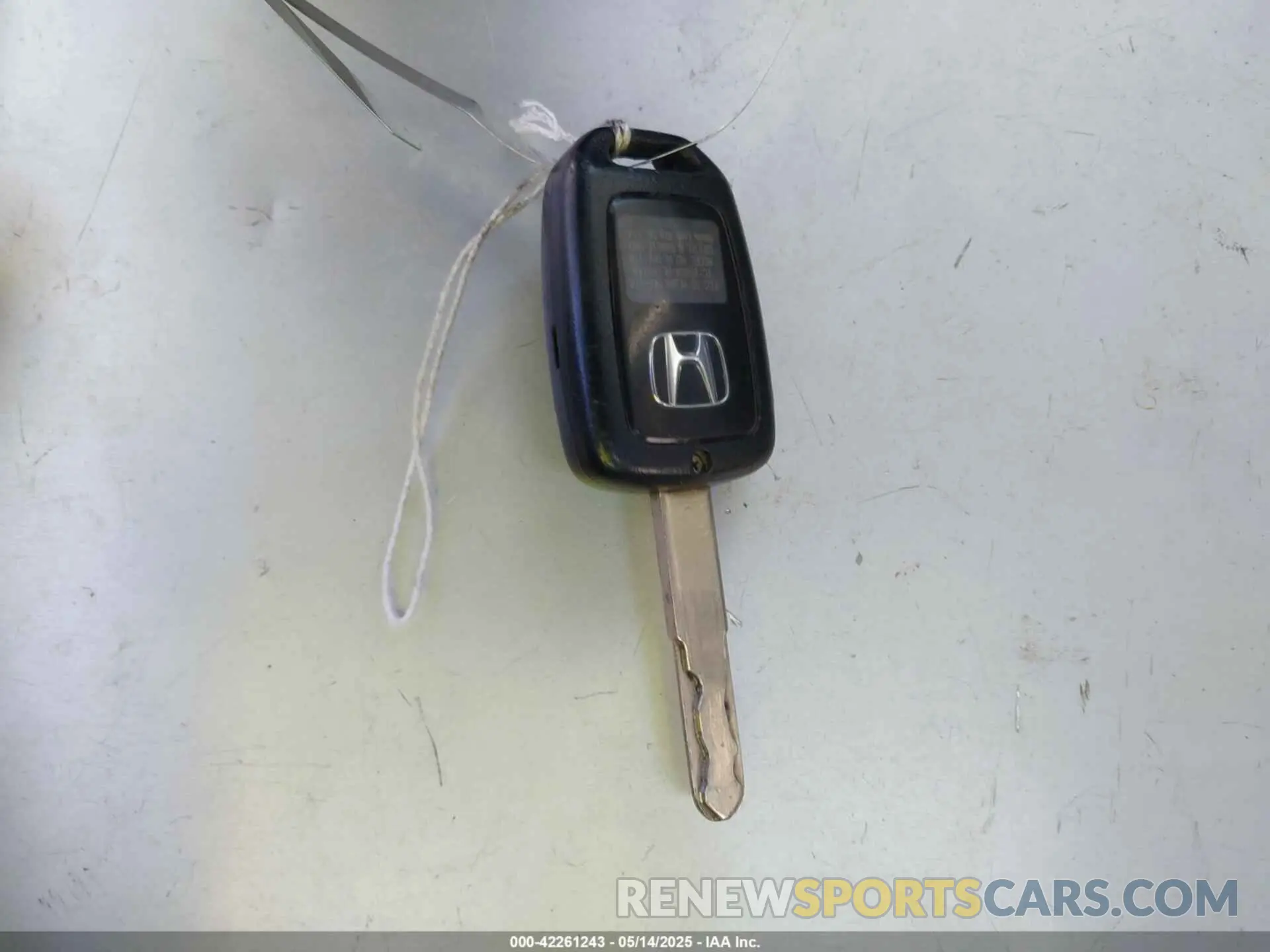 11 Photograph of a damaged car 5J6RW1H28LA001777 HONDA CR-V 2020