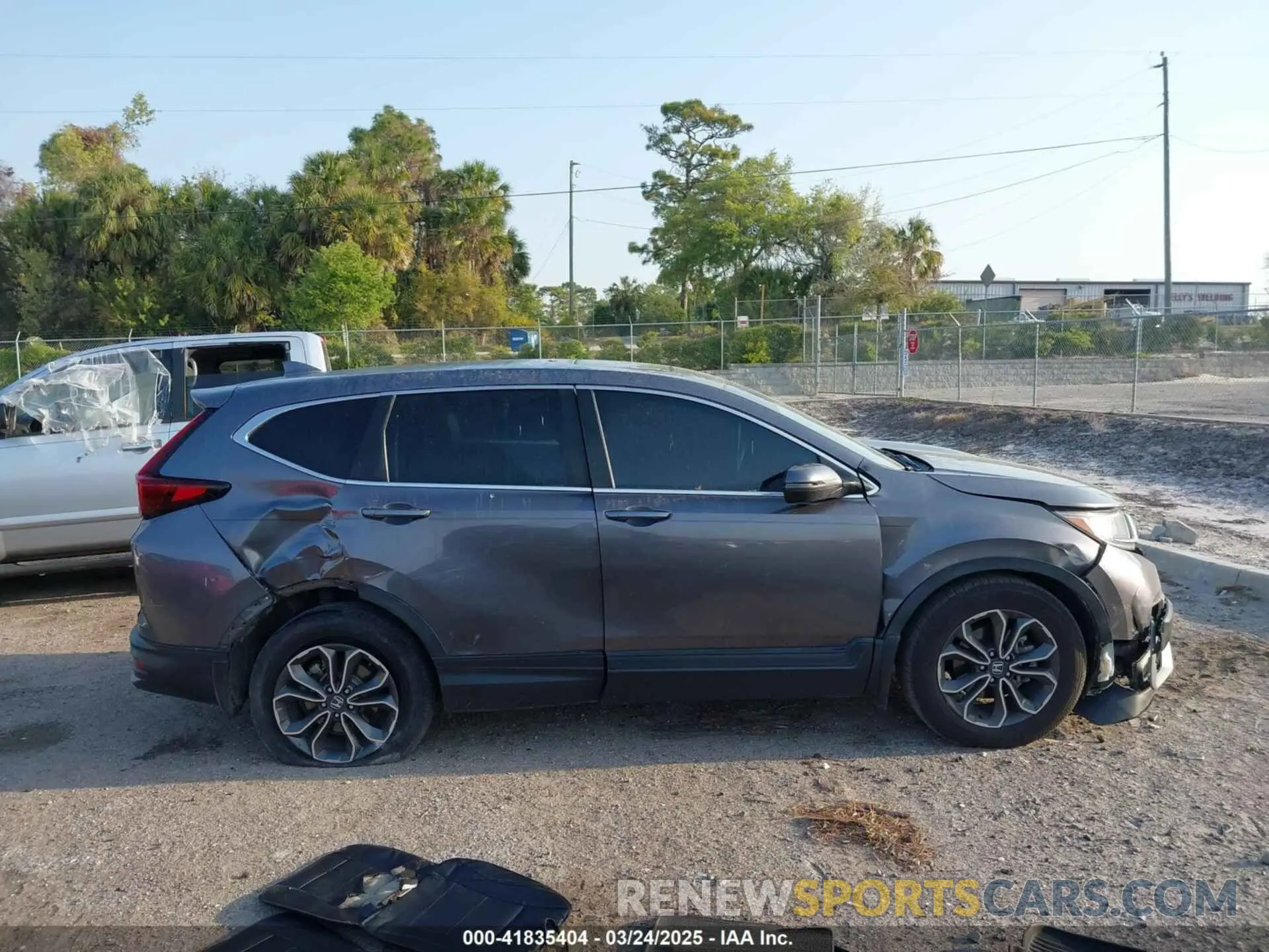 13 Photograph of a damaged car 5J6RW1H50LA019300 HONDA CR-V 2020