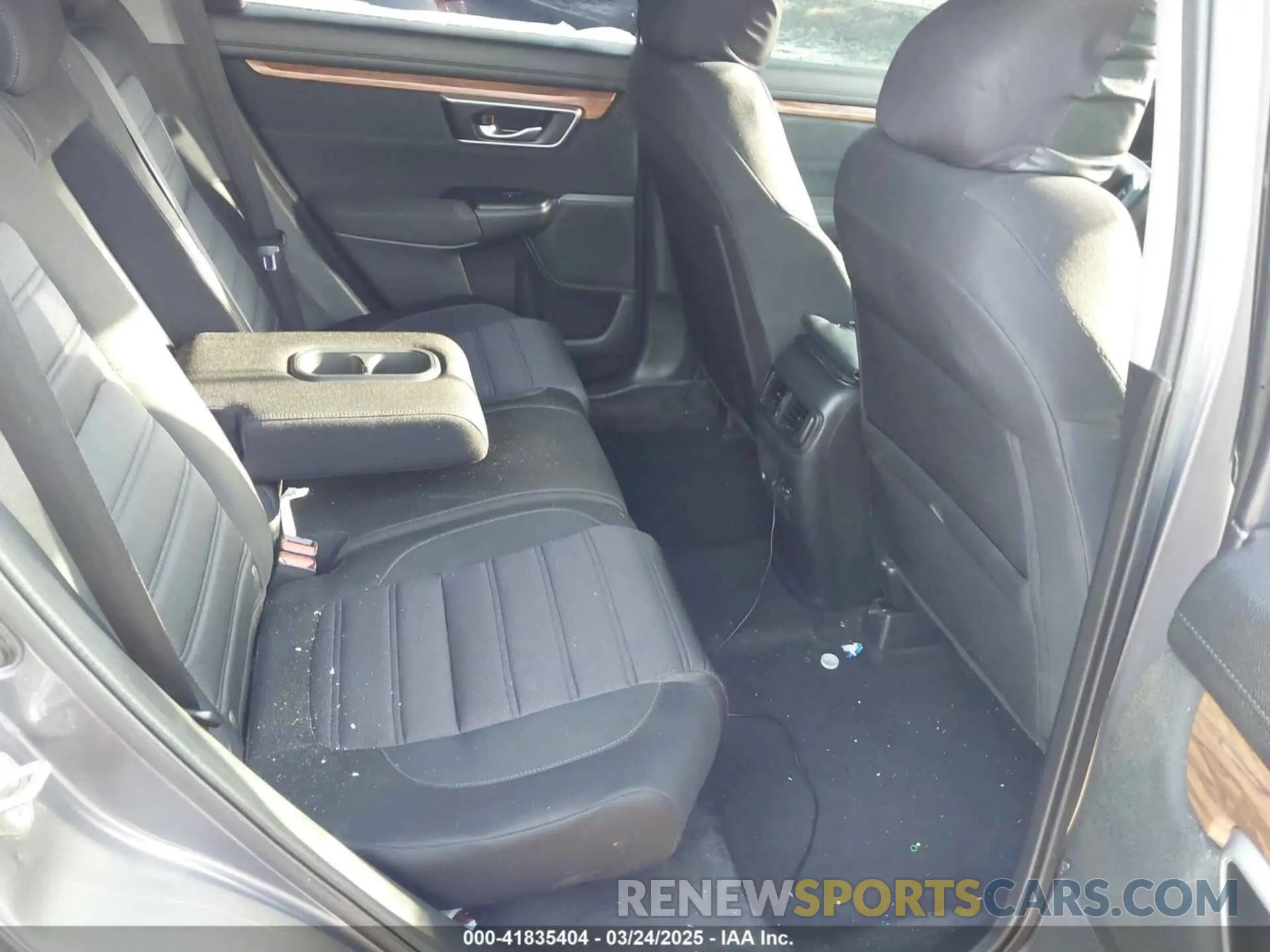 8 Photograph of a damaged car 5J6RW1H50LA019300 HONDA CR-V 2020