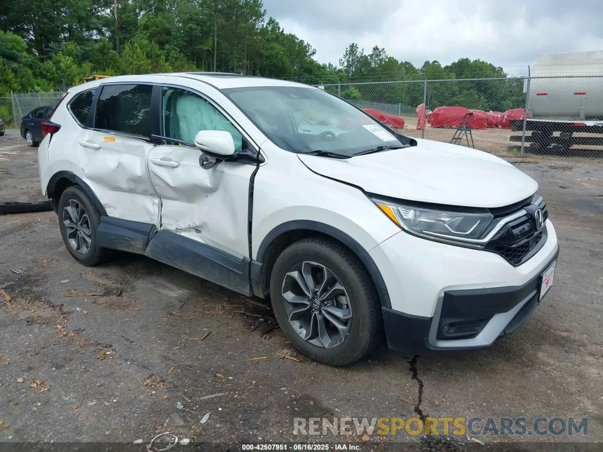 1 Photograph of a damaged car 5J6RW1H83LA014800 HONDA CR-V 2020