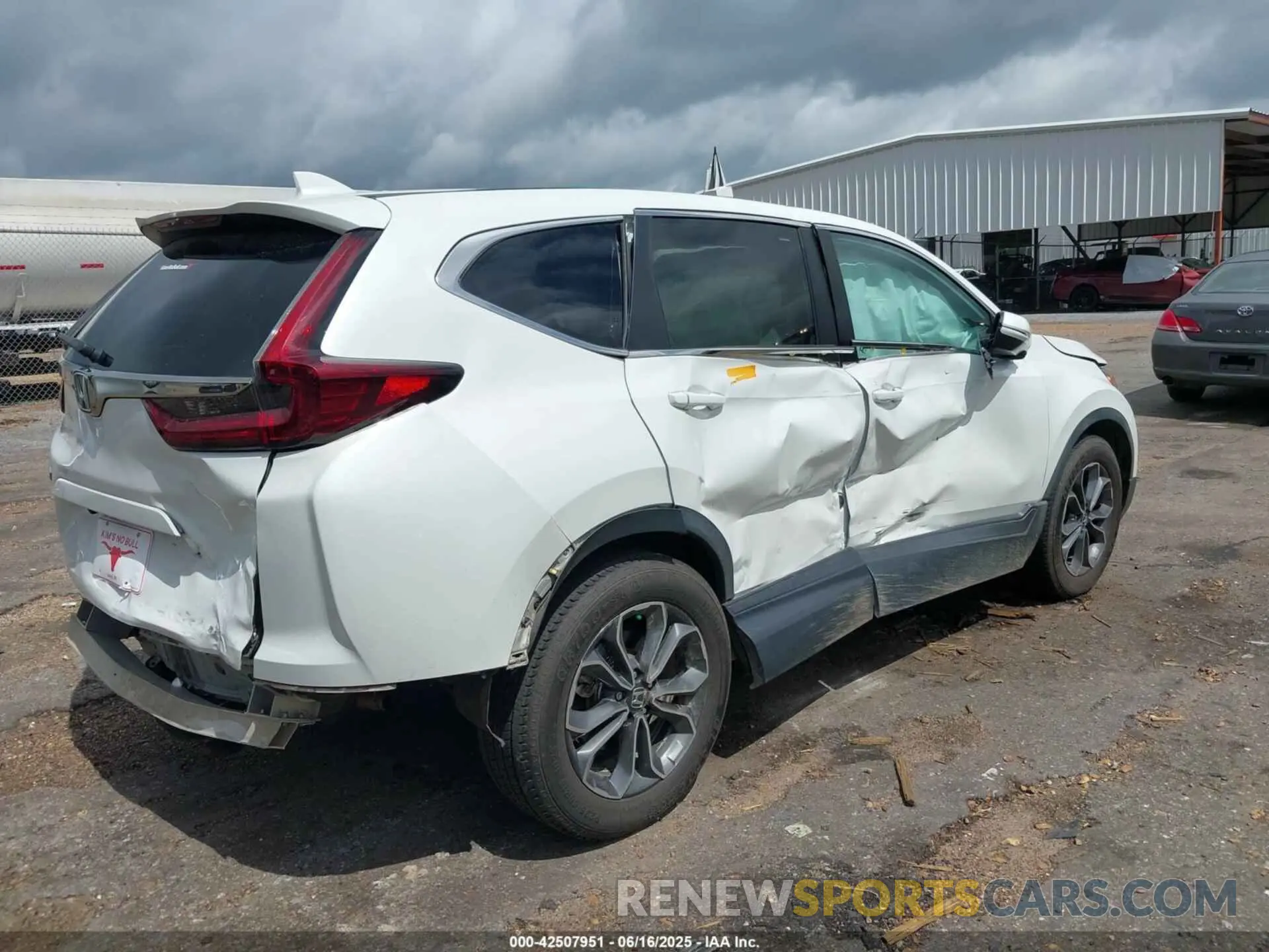 4 Photograph of a damaged car 5J6RW1H83LA014800 HONDA CR-V 2020