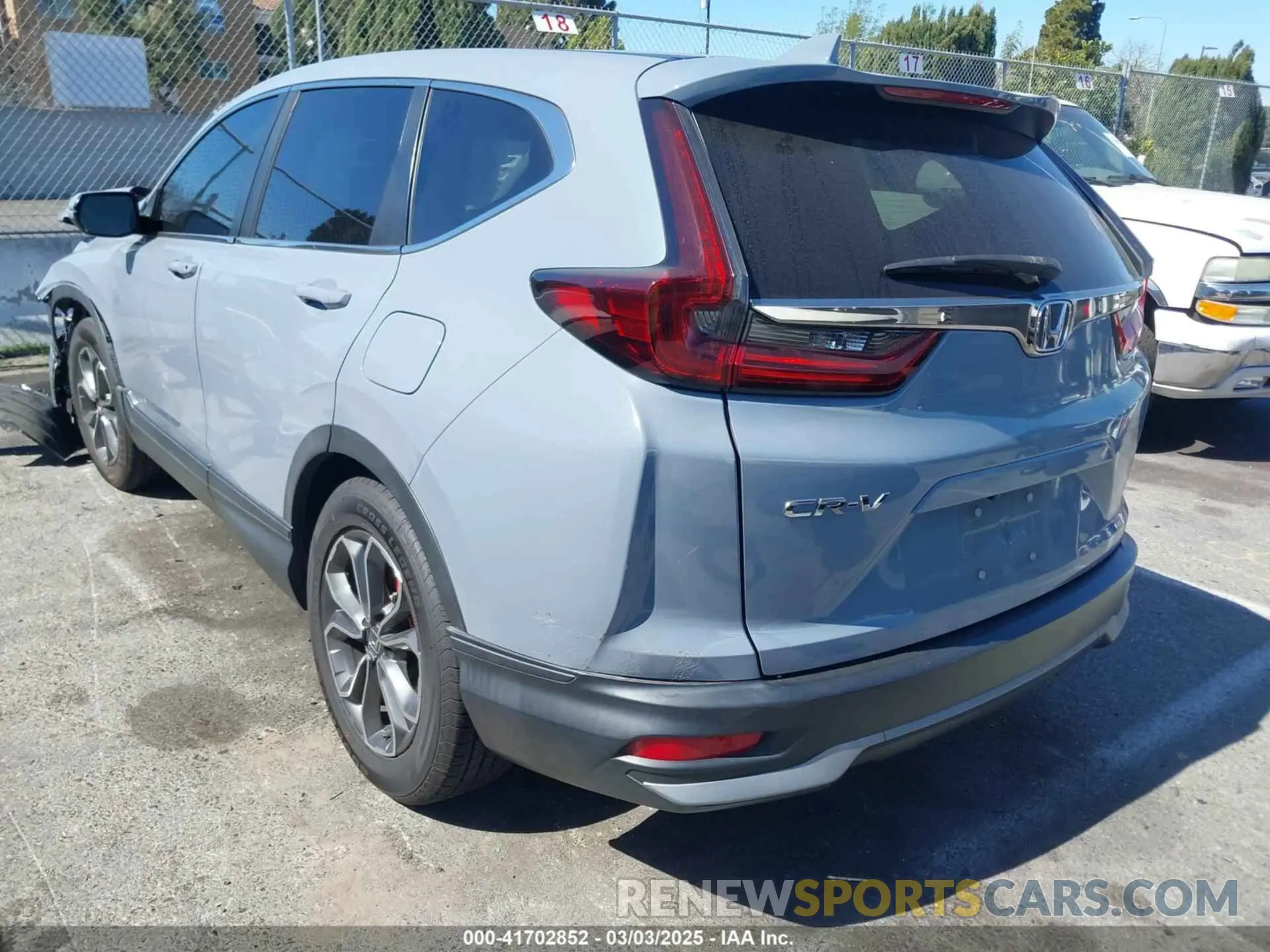3 Photograph of a damaged car 5J6RW1H84LA005474 HONDA CR-V 2020