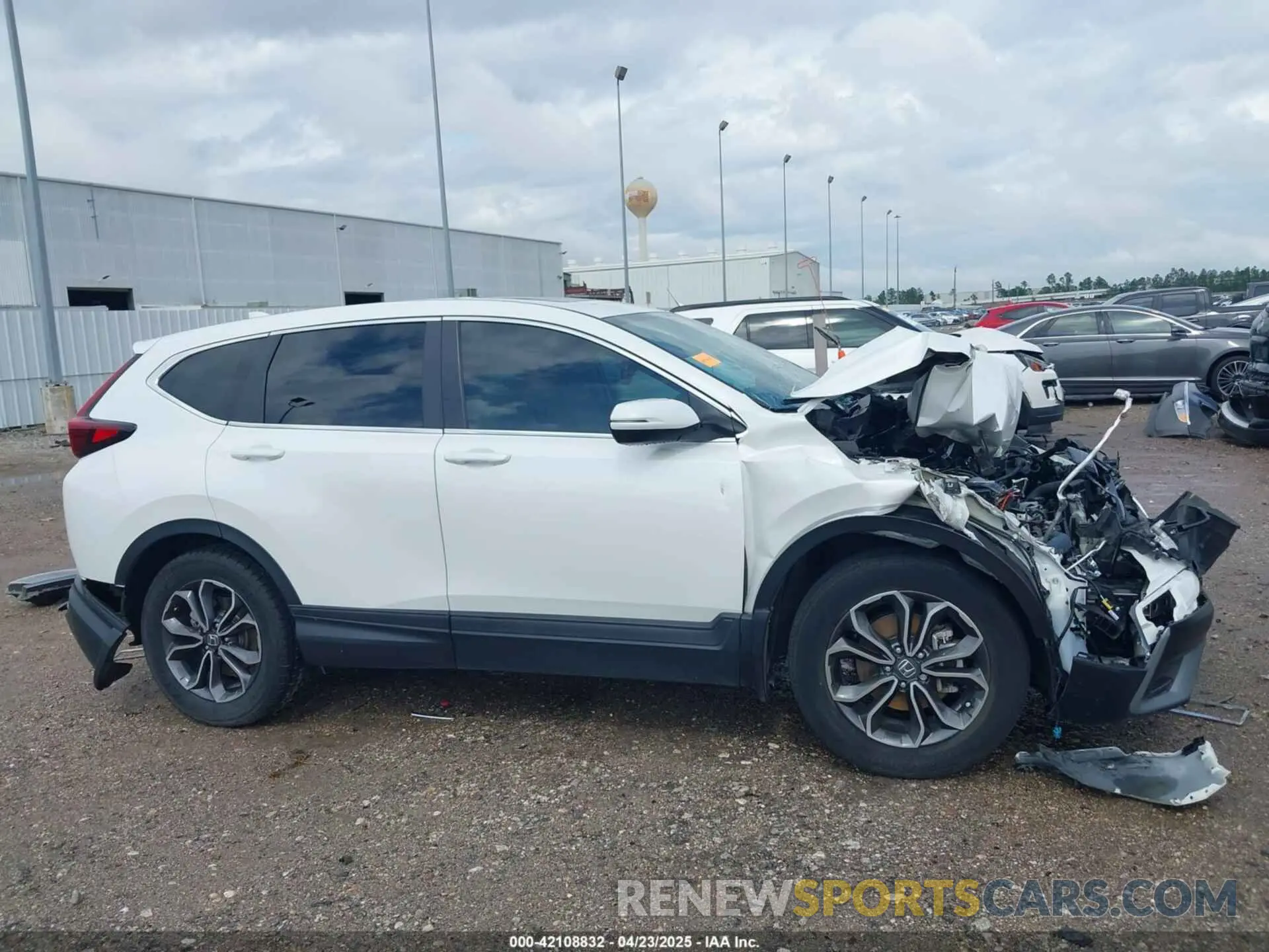14 Photograph of a damaged car 5J6RW1H85LA001238 HONDA CR-V 2020