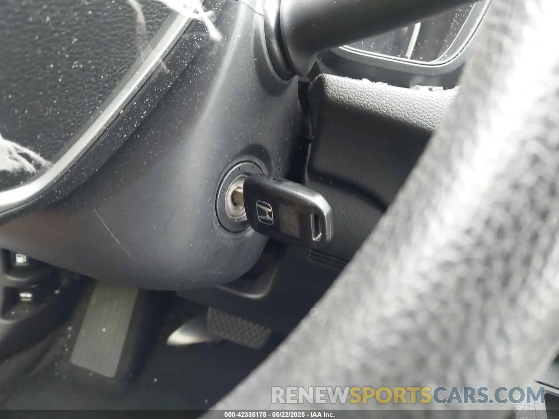 11 Photograph of a damaged car 5J6RW2H20LL014937 HONDA CR-V 2020