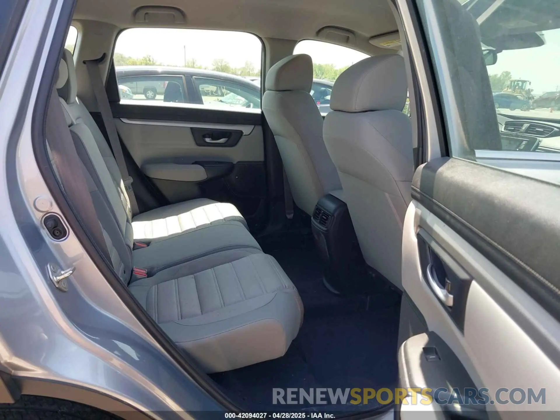 8 Фотография поврежденного автомобиля 5J6RW2H24LA014970 HONDA CR-V 2020