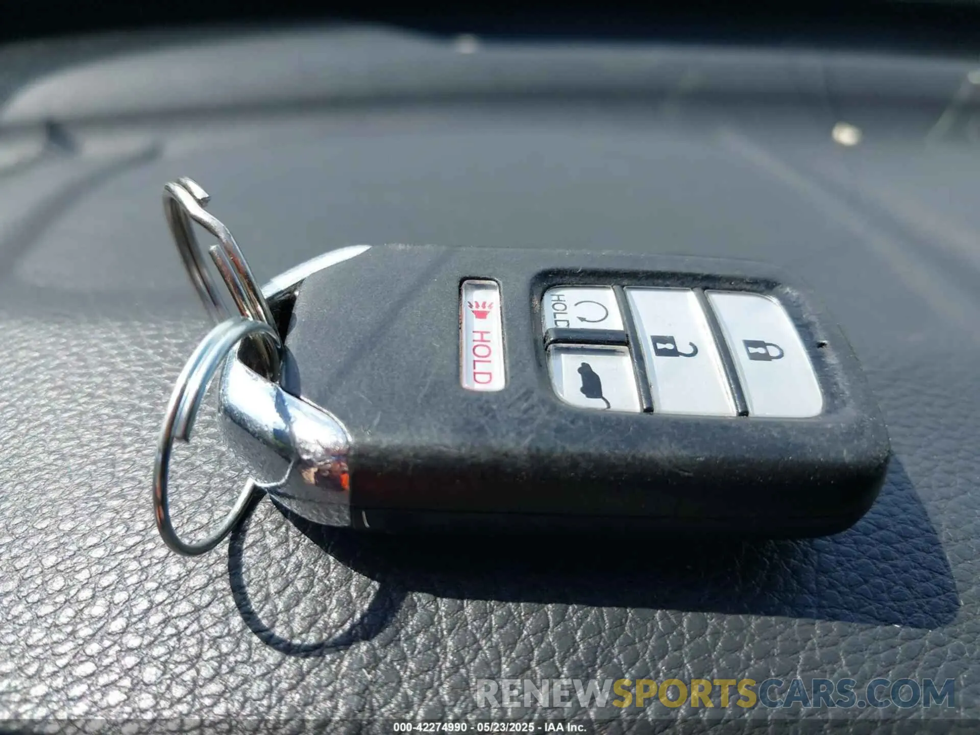 11 Photograph of a damaged car 5J6RW2H55LL007685 HONDA CR-V 2020