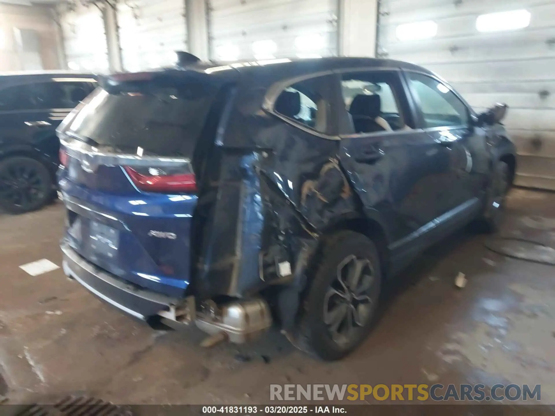 4 Фотография поврежденного автомобиля 5J6RW2H56LL024270 HONDA CR-V 2020