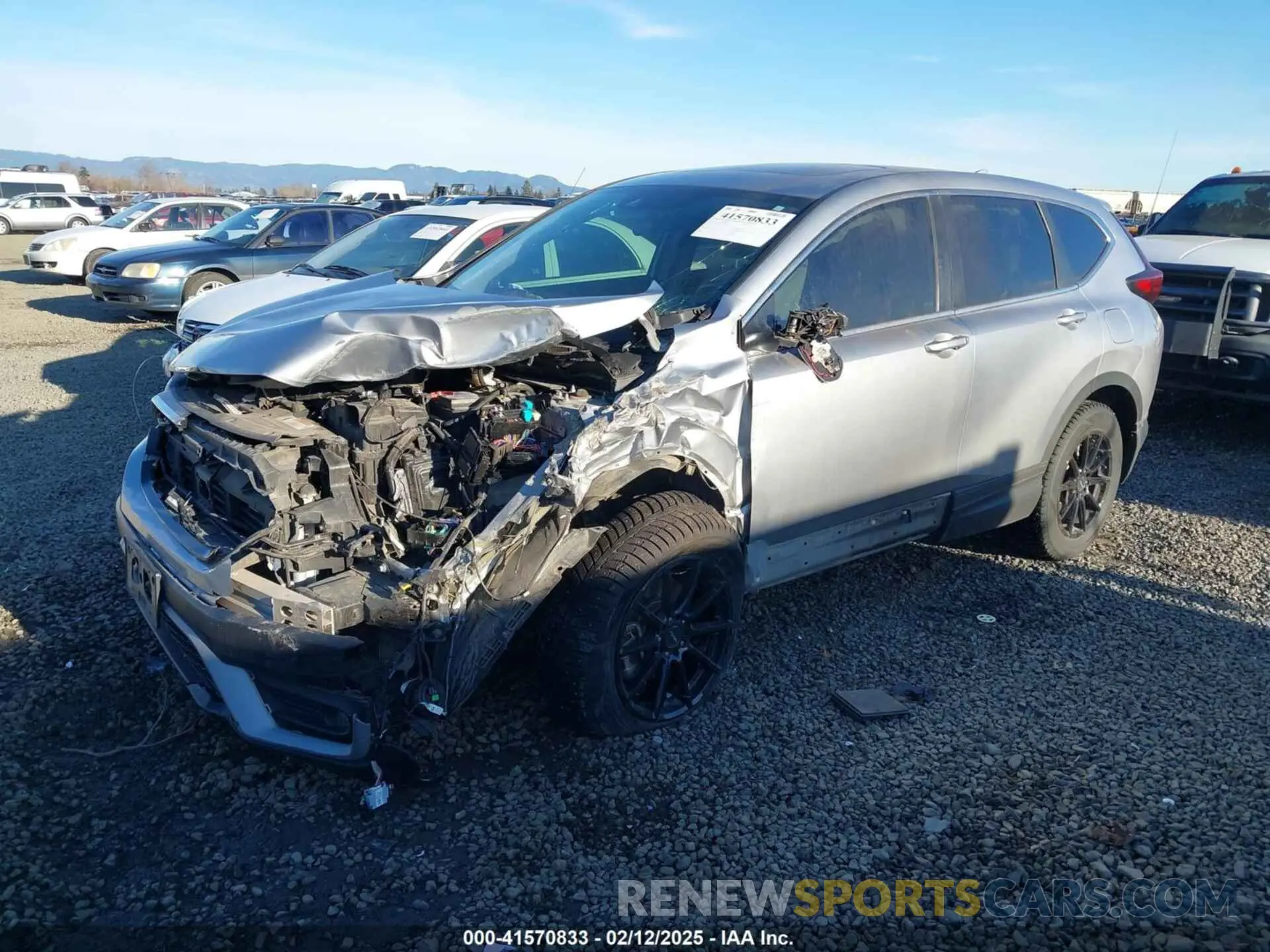 2 Фотография поврежденного автомобиля 5J6RW2H56LL031820 HONDA CR-V 2020