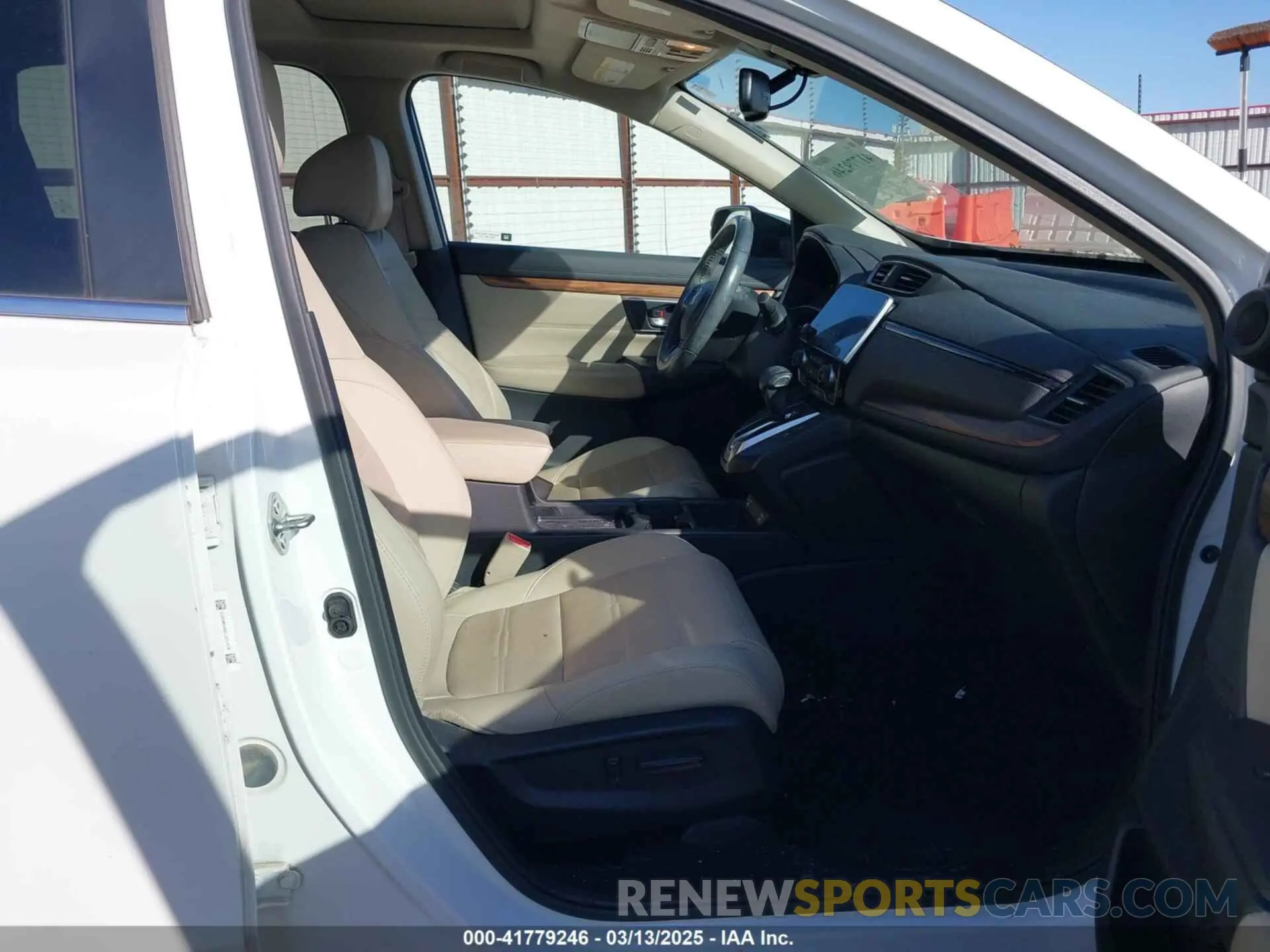 5 Фотография поврежденного автомобиля 5J6RW2H80LL021276 HONDA CR-V 2020