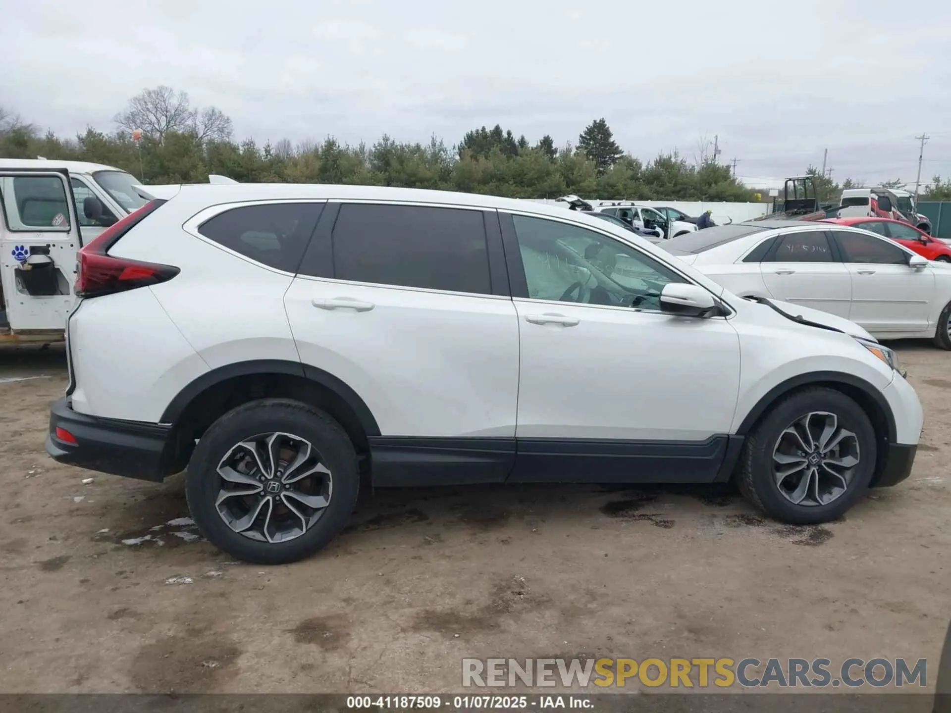 13 Фотография поврежденного автомобиля 5J6RW2H81LL047613 HONDA CR-V 2020