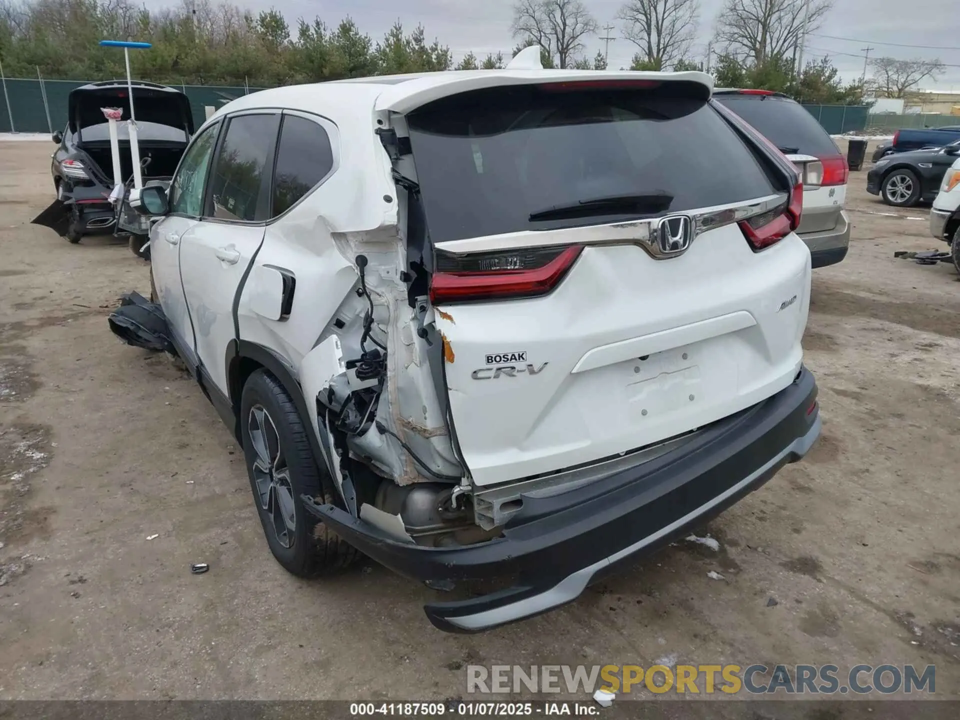 3 Фотография поврежденного автомобиля 5J6RW2H81LL047613 HONDA CR-V 2020