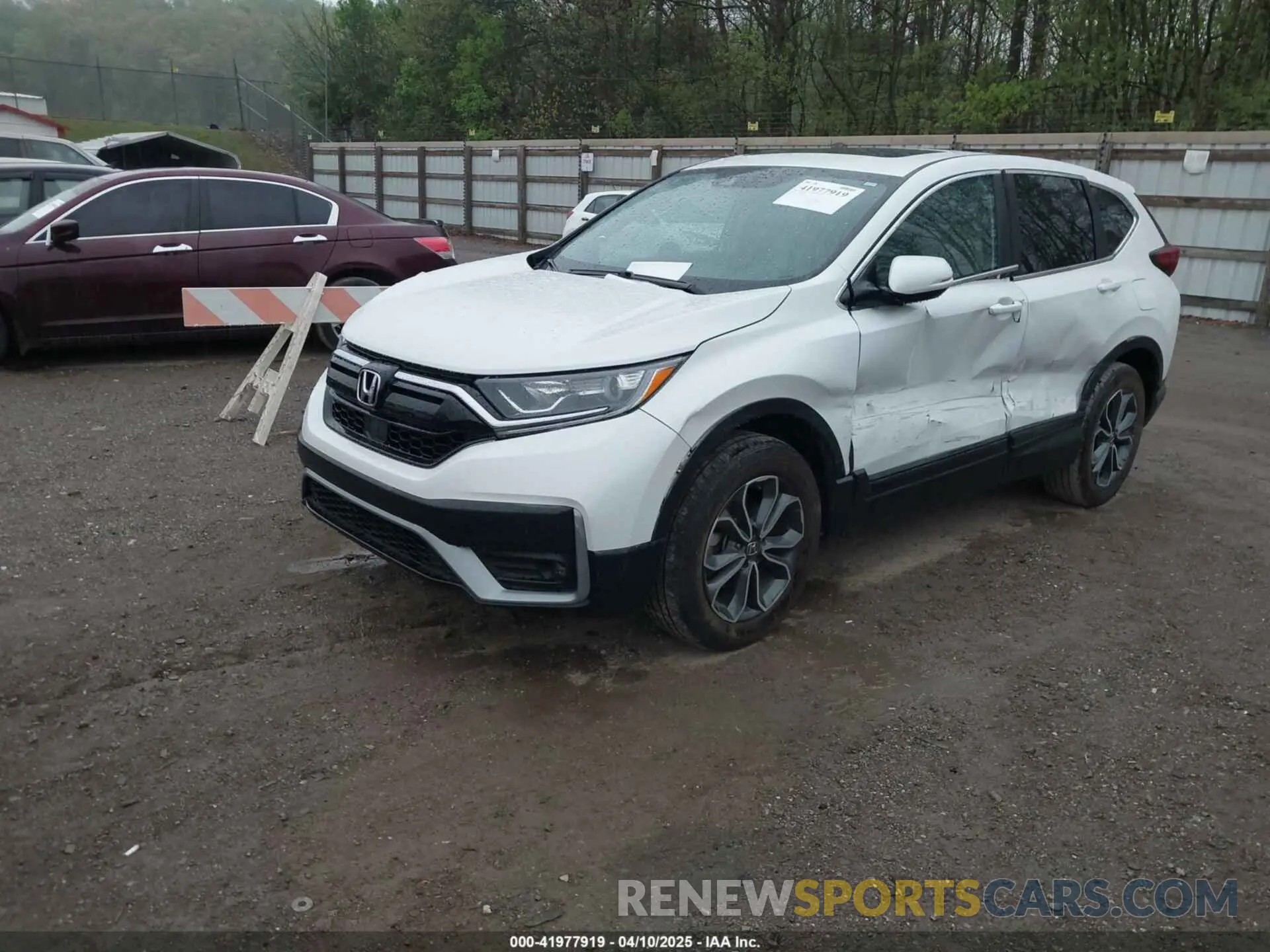 2 Photograph of a damaged car 5J6RW2H83LL047628 HONDA CR-V 2020