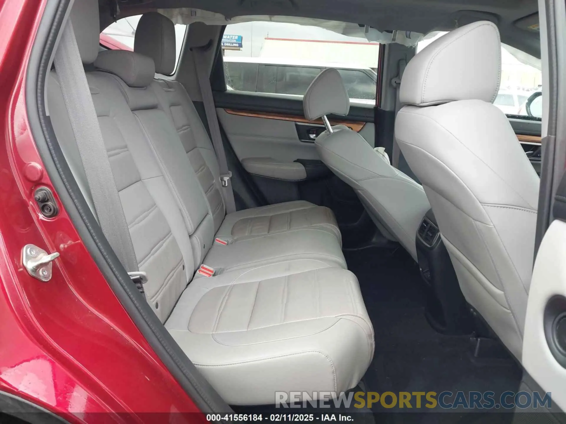 8 Photograph of a damaged car 5J6RW2H94LL017434 HONDA CR-V 2020
