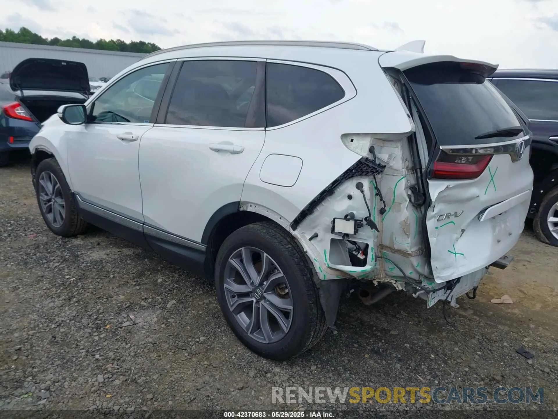 3 Photograph of a damaged car 5J6RW2H96LL012154 HONDA CR-V 2020