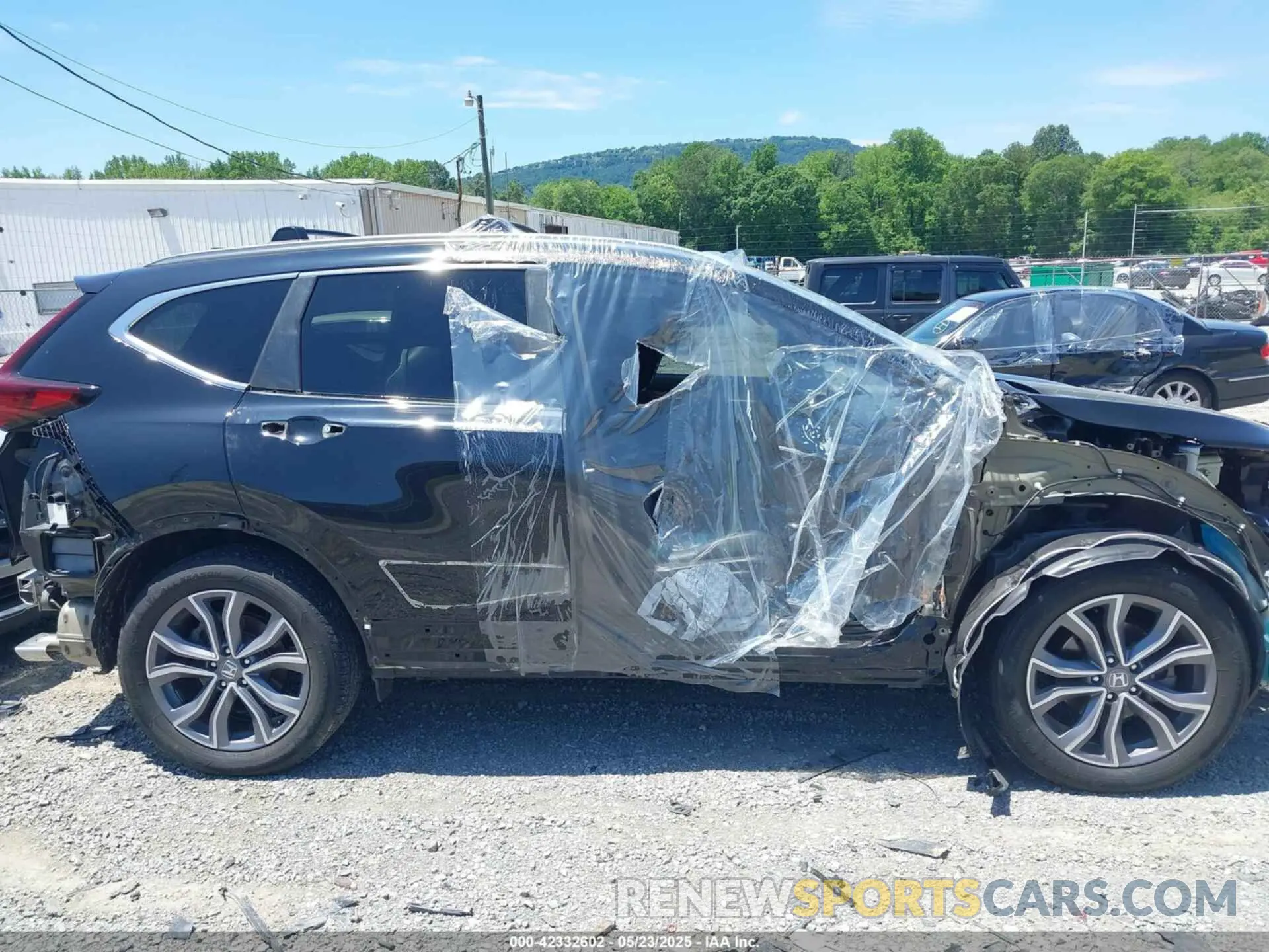 14 Photograph of a damaged car 5J6RW2H97LL012504 HONDA CR-V 2020