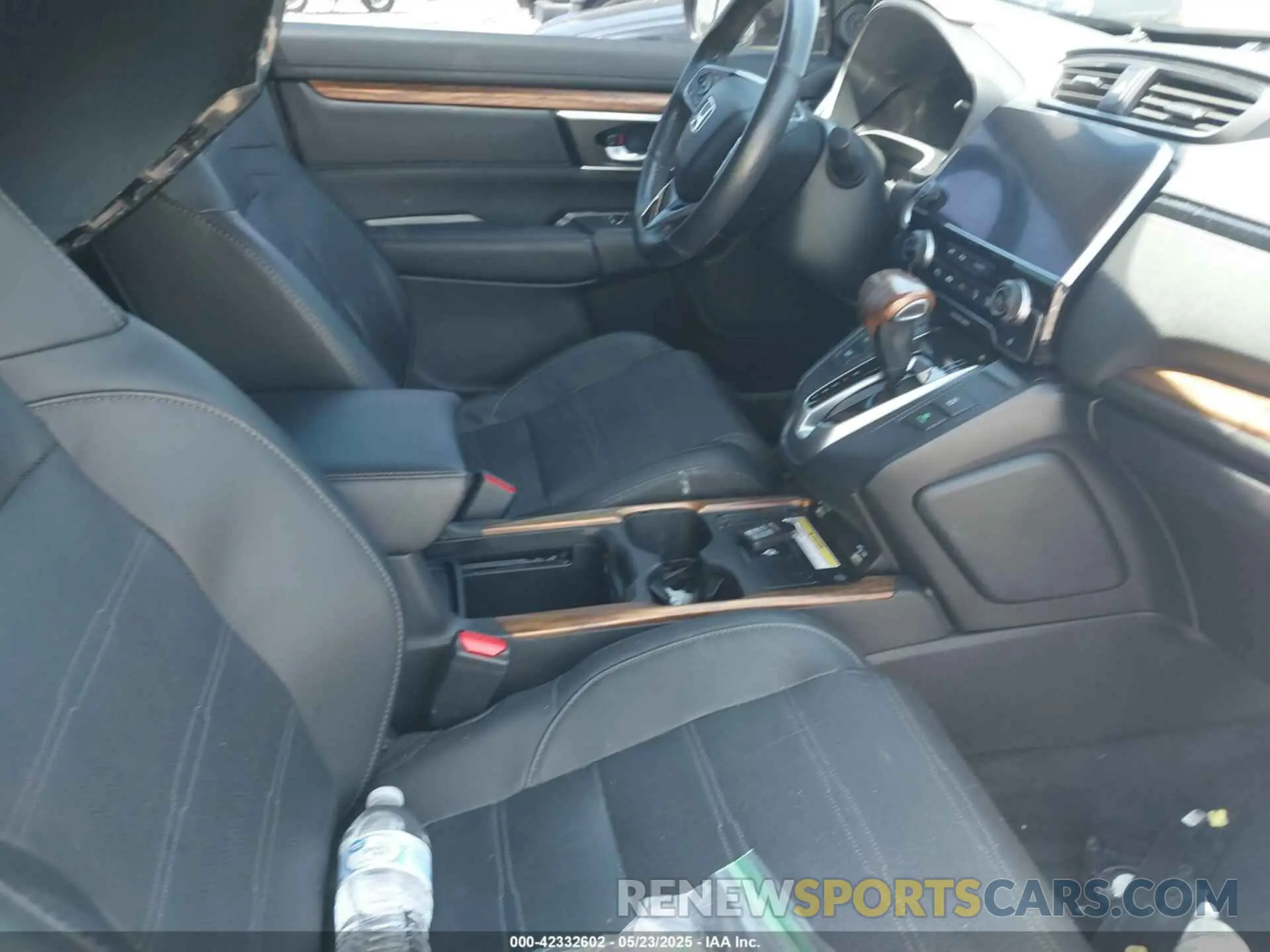 5 Photograph of a damaged car 5J6RW2H97LL012504 HONDA CR-V 2020