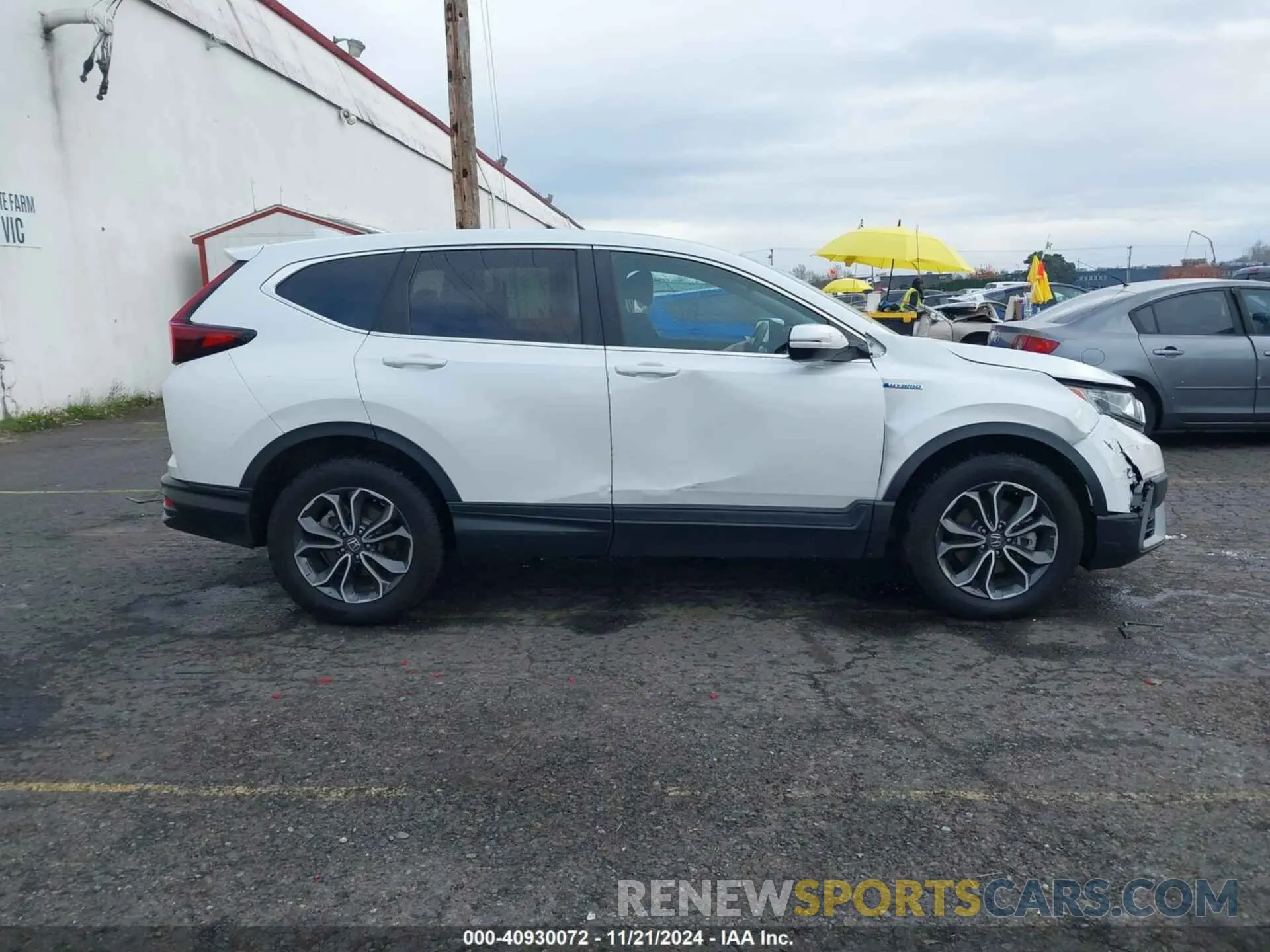 13 Photograph of a damaged car 7FART6H58LE022601 HONDA CR-V 2020
