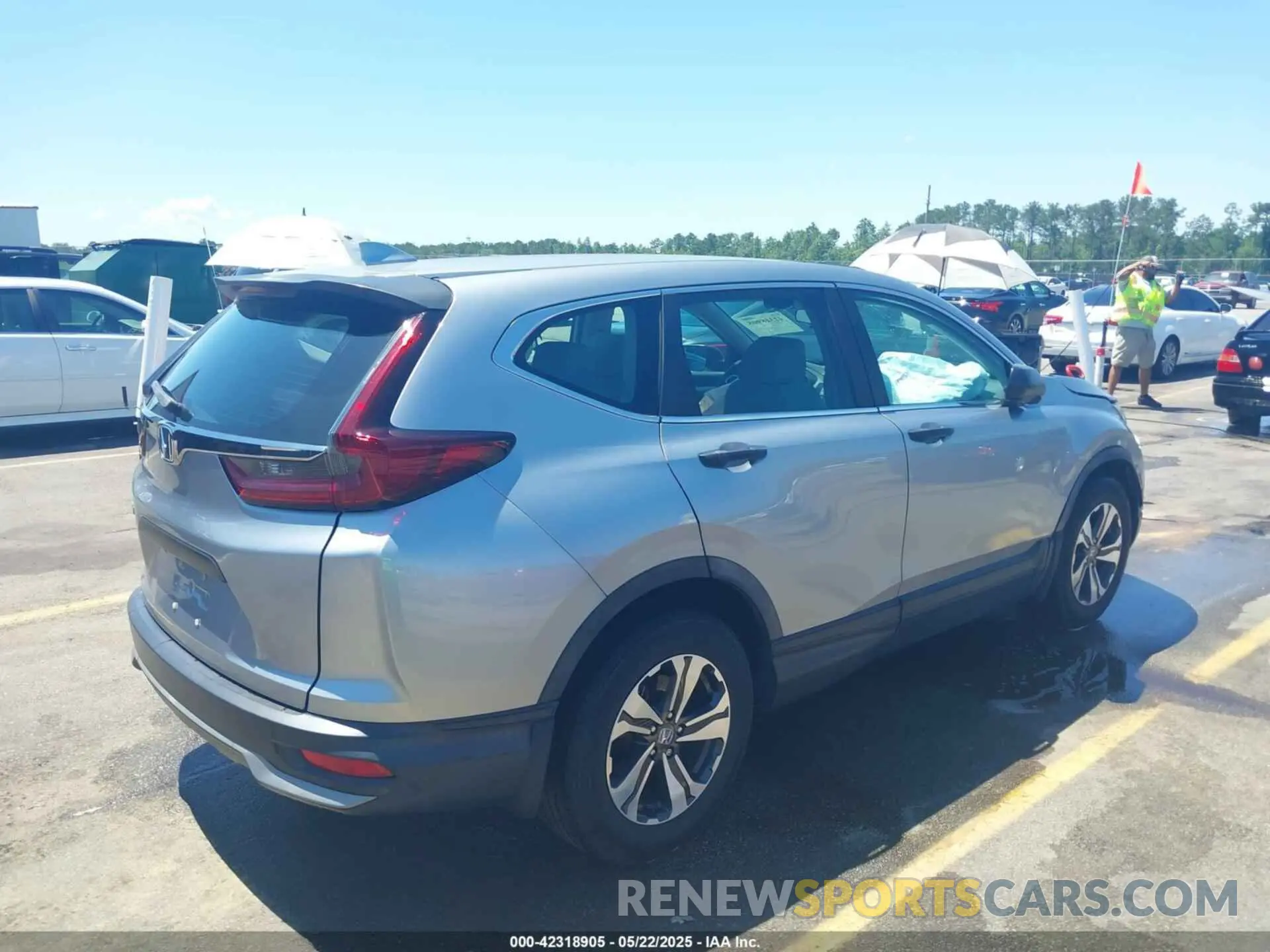 4 Фотография поврежденного автомобиля 7FARW1H26LE002413 HONDA CR-V 2020