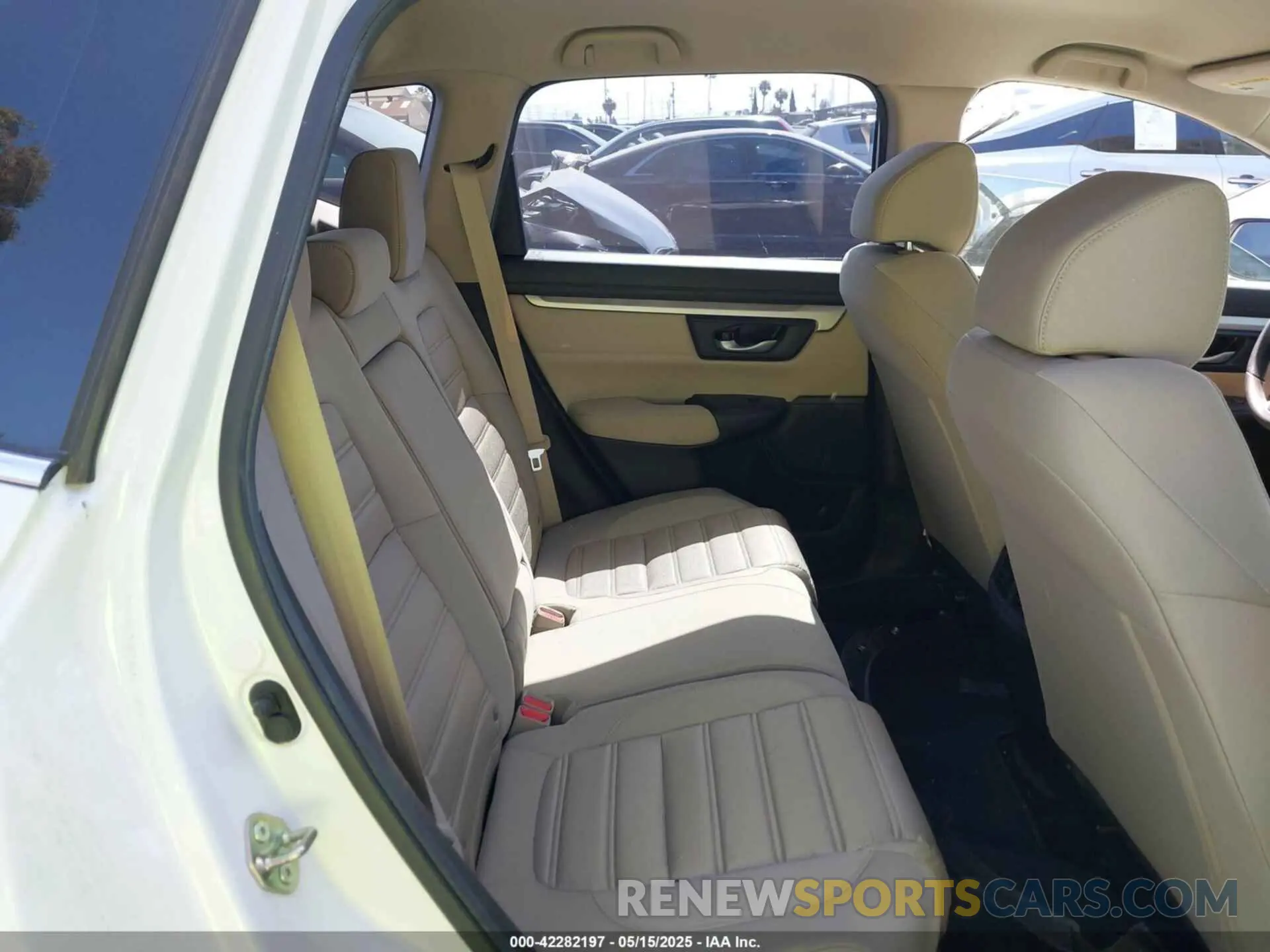 8 Фотография поврежденного автомобиля 7FARW1H27LE004896 HONDA CR-V 2020