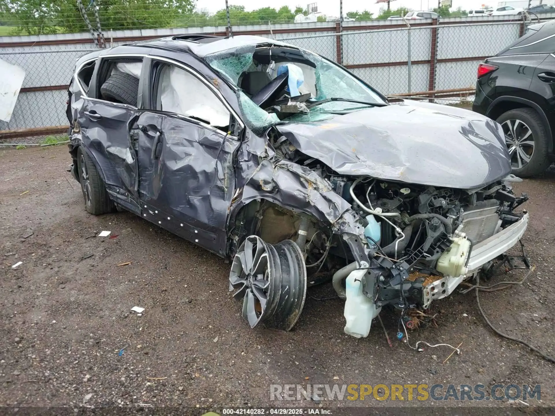 1 Photograph of a damaged car 7FARW1H55LE021819 HONDA CR-V 2020