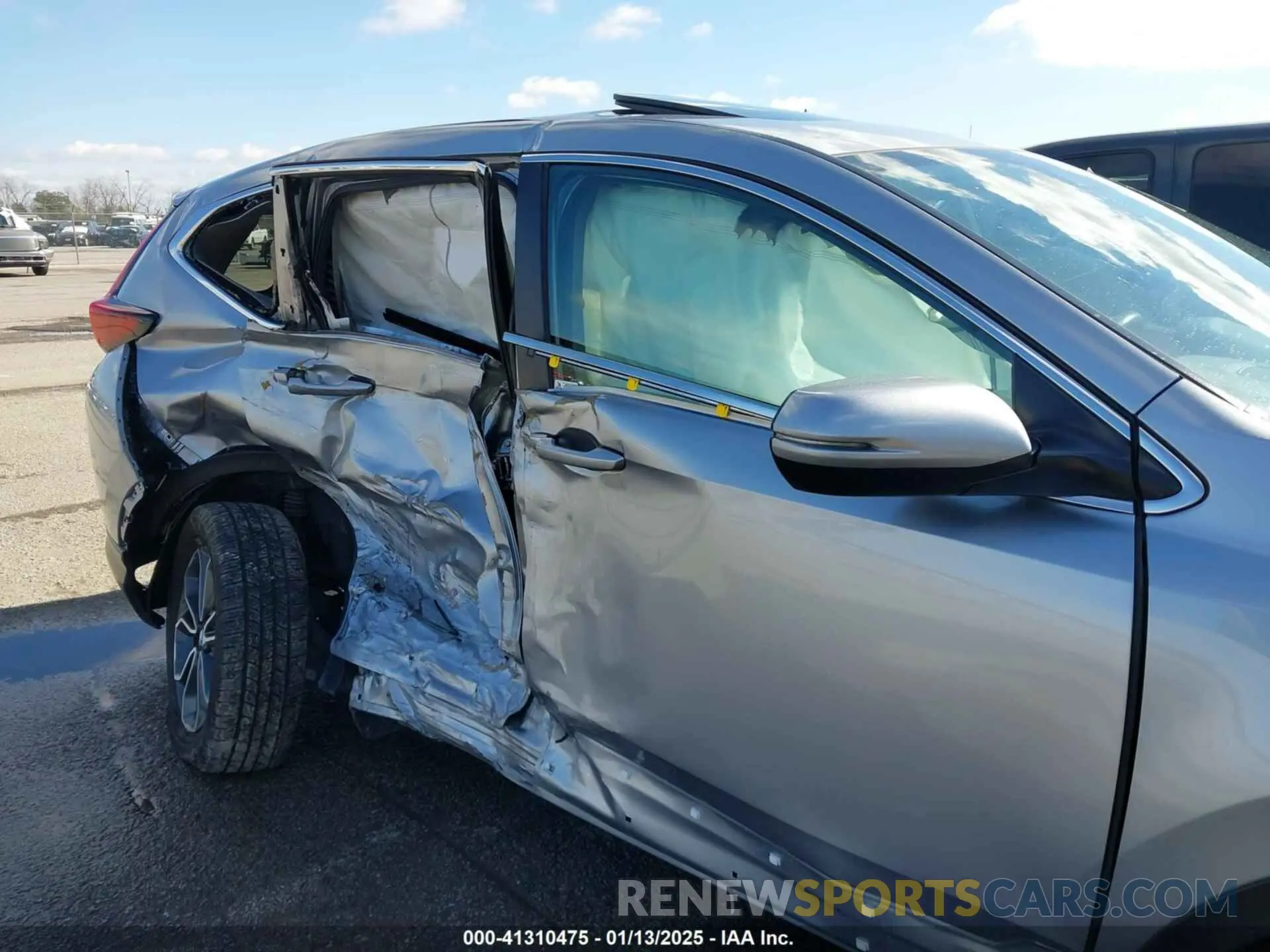 6 Фотография поврежденного автомобиля 7FARW1H83LE026687 HONDA CR-V 2020
